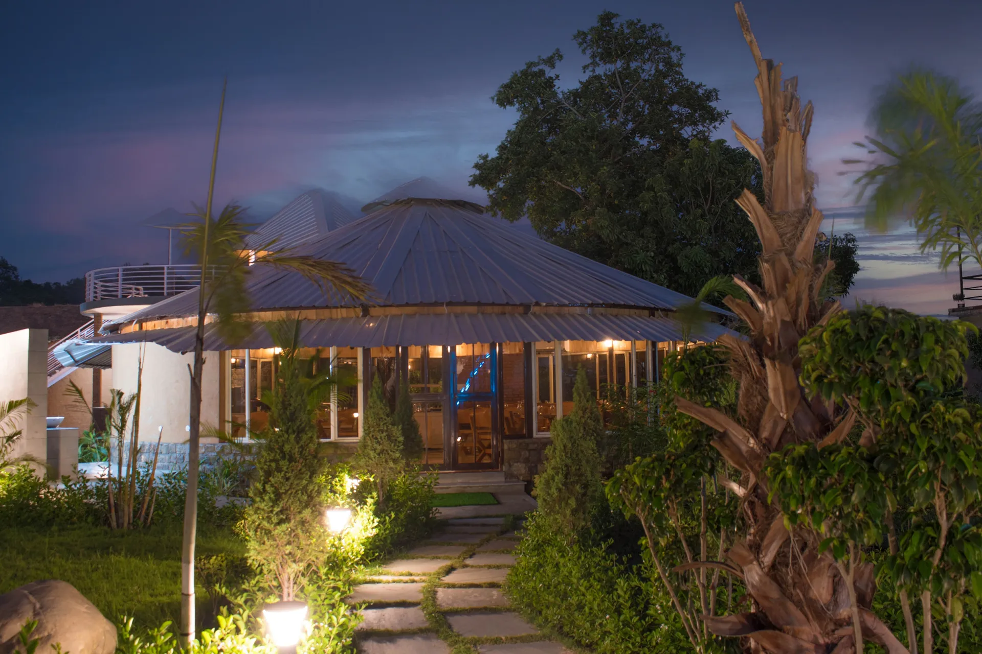 juSTa Lazy Haven, Corbett Reception