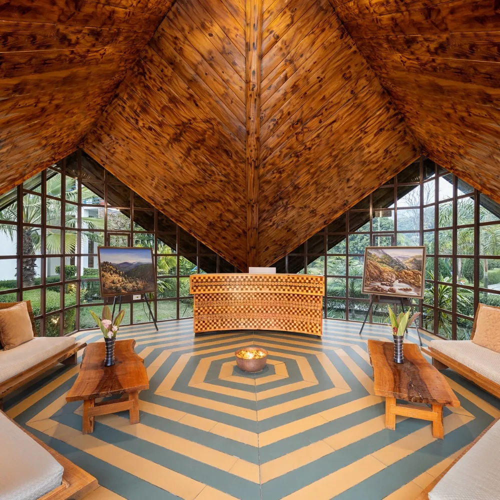 juSTa Lazy Haven, Corbett Reception