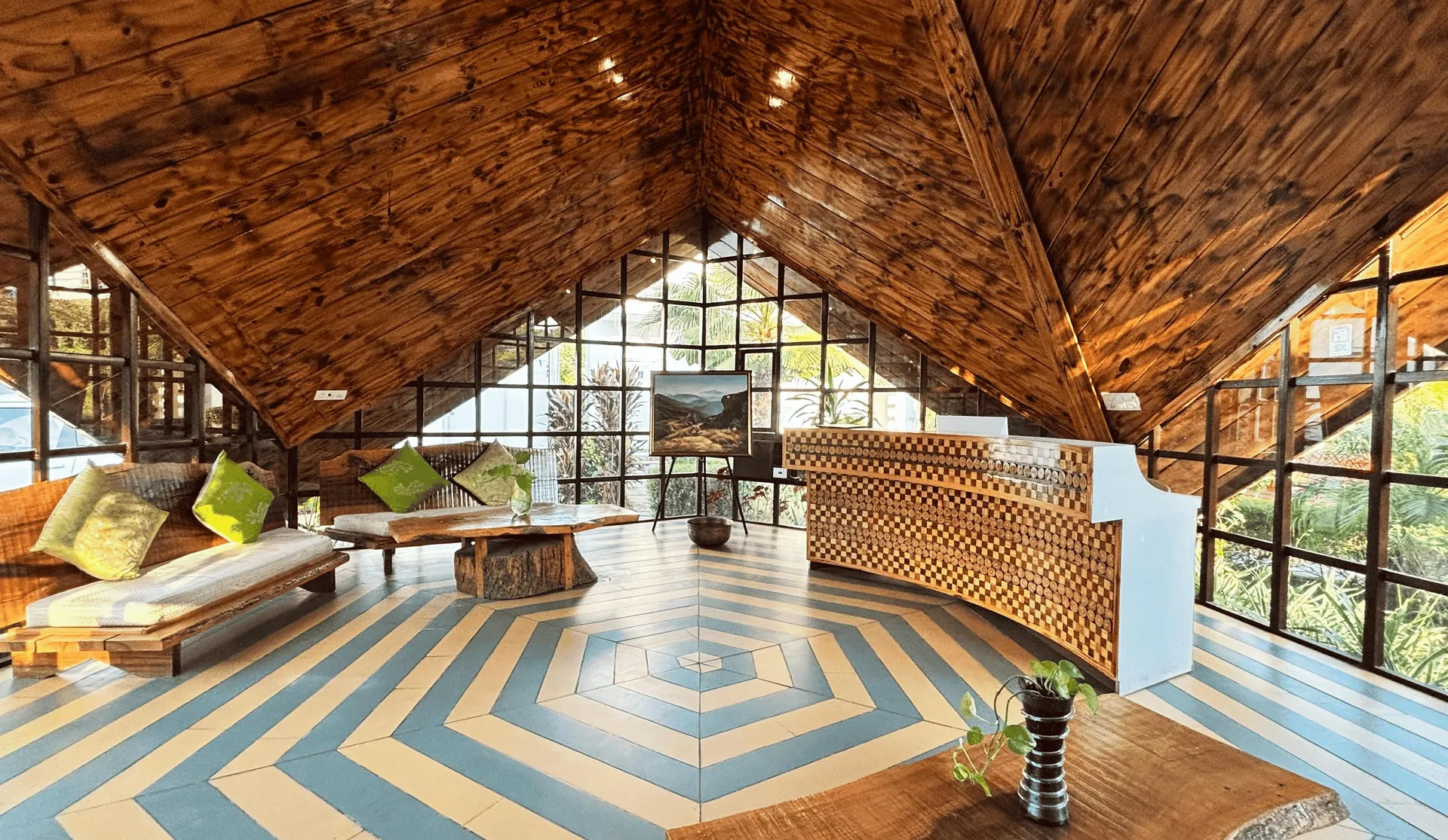 juSTa Lazy Haven, Corbett Reception