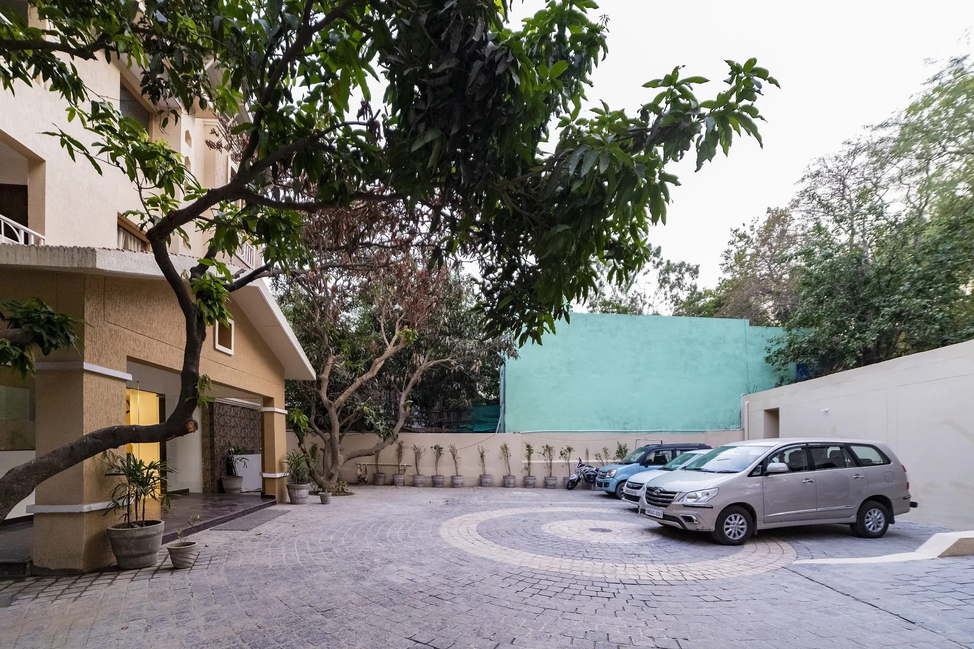 La Savanna by DL Hotels & Resorts Parking