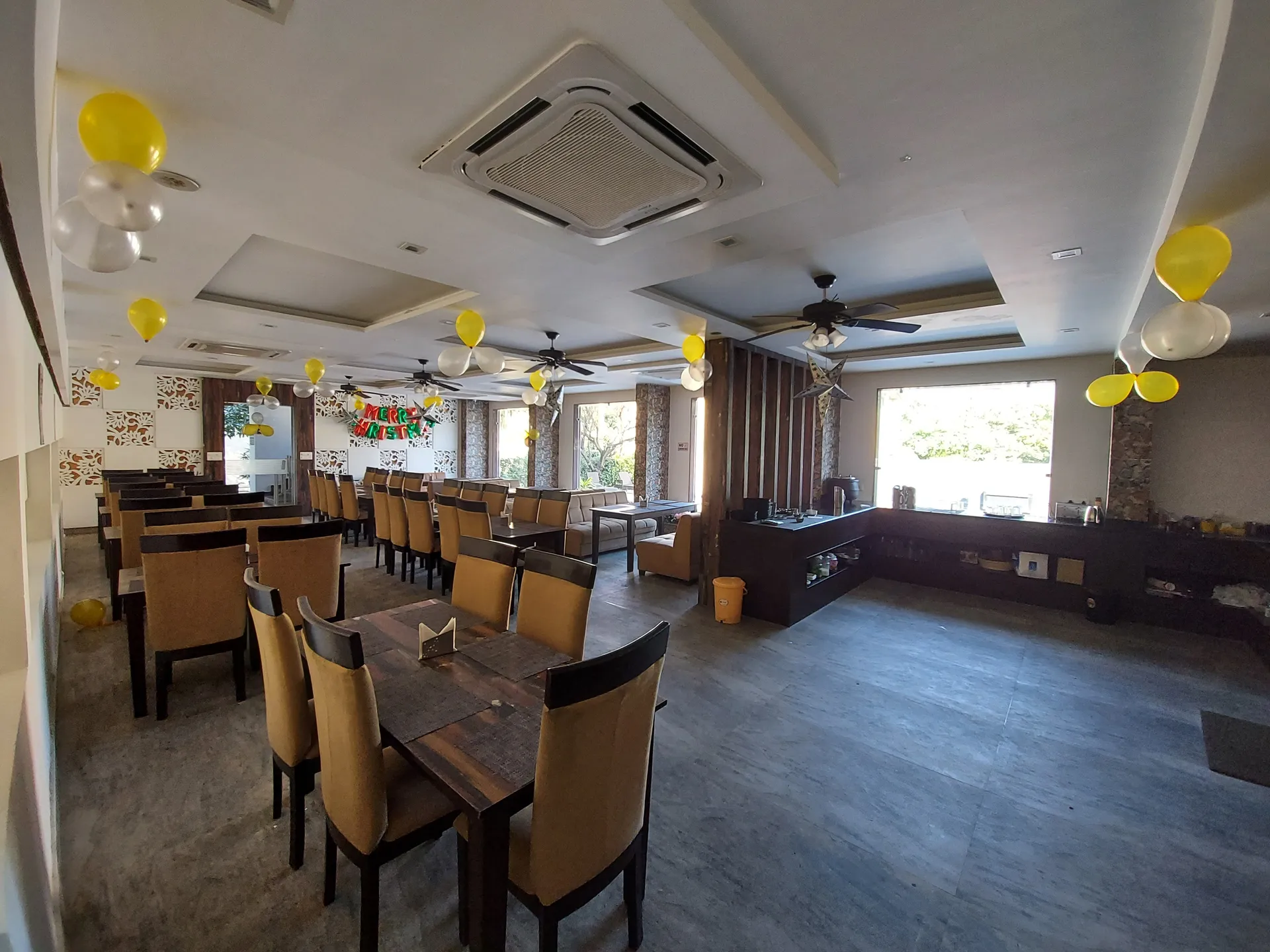 La Savanna by DL Hotels & Resorts Restaurant