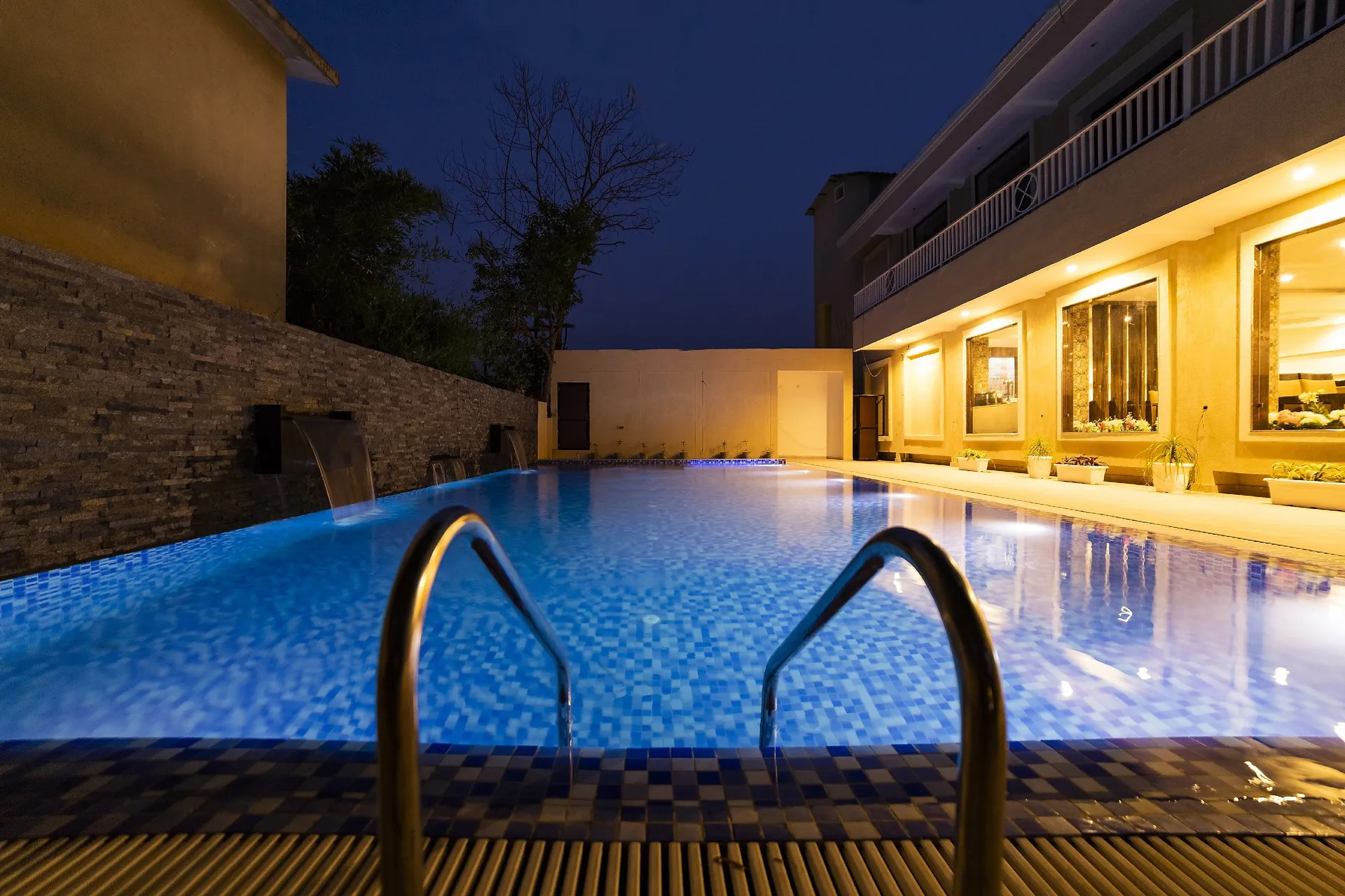 La Savanna by DL Hotels & Resorts Swimming Pool