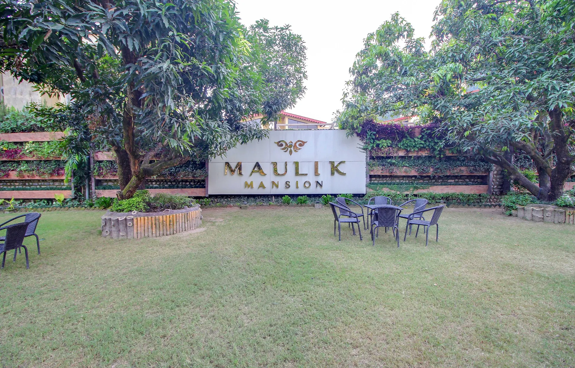 Maulik Mansion Resort Common Area