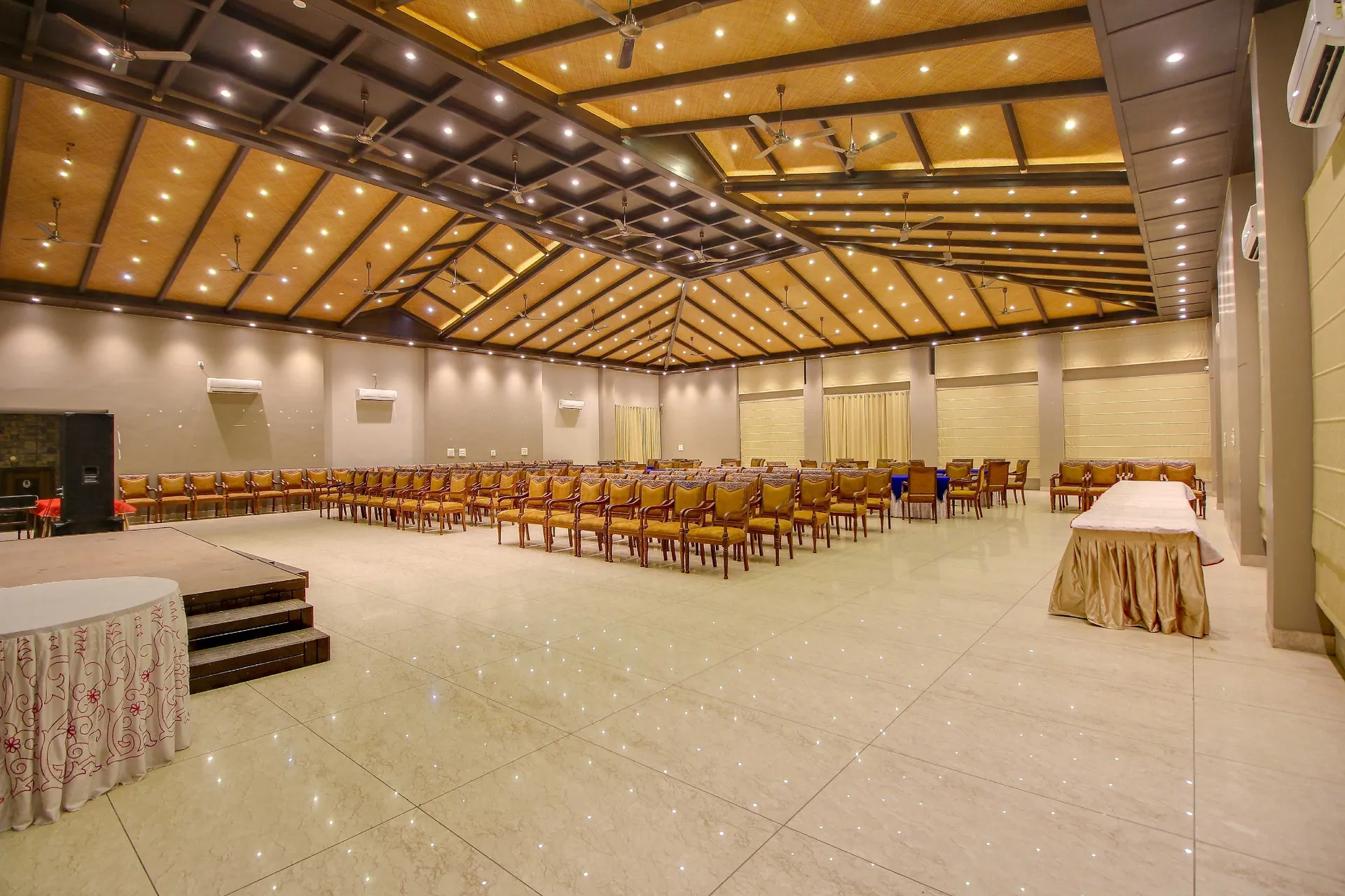 Maulik Mansion Resort Conference Room