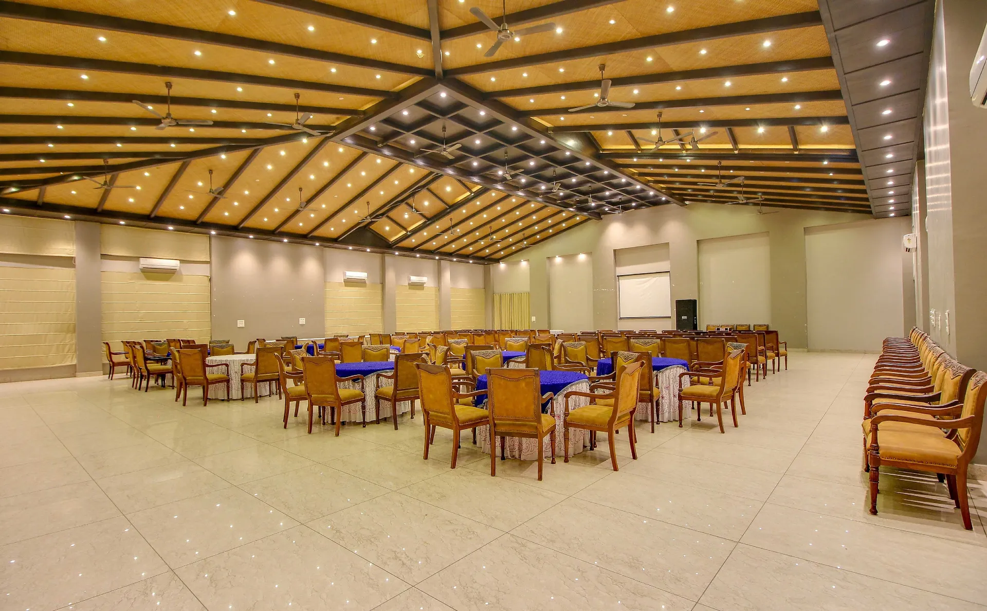 Maulik Mansion Resort Conference Room