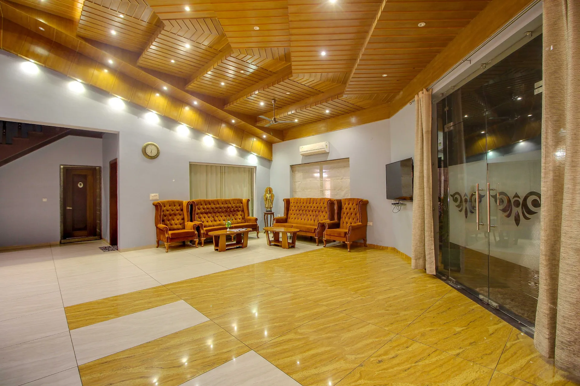 Maulik Mansion Resort Reception