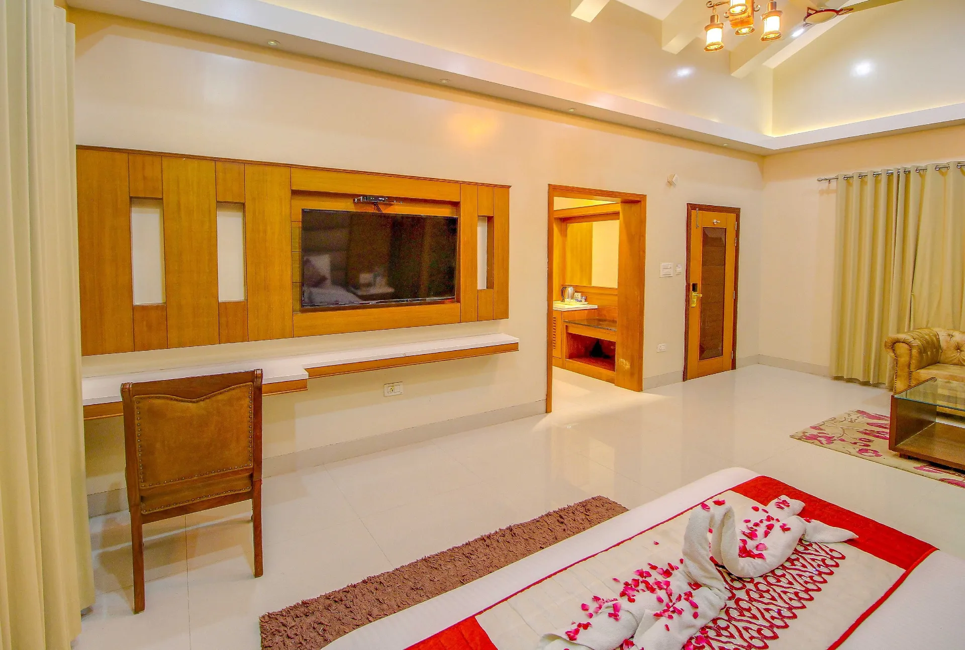 Maulik Mansion Resort Room