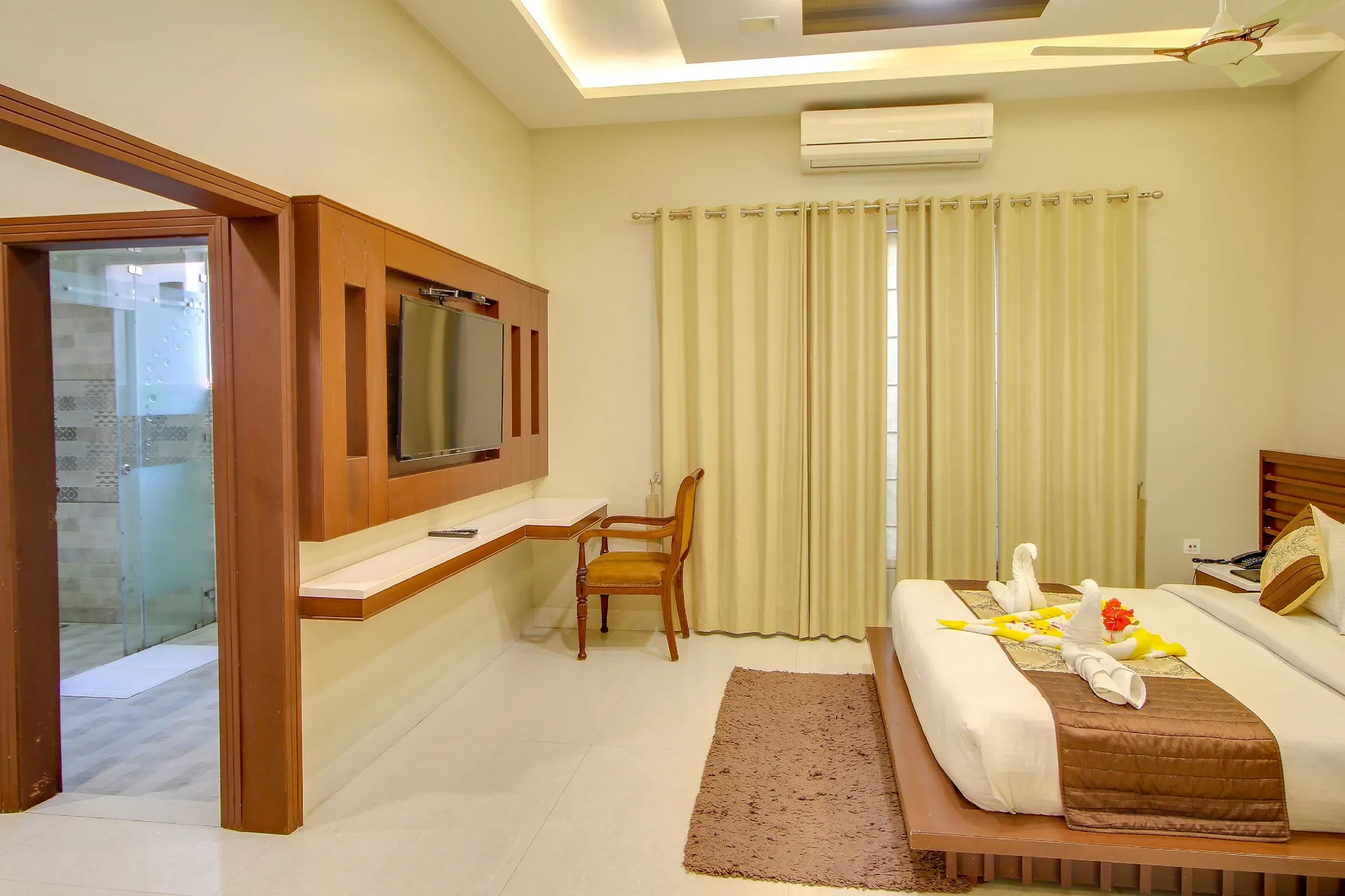 Maulik Mansion Resort Room
