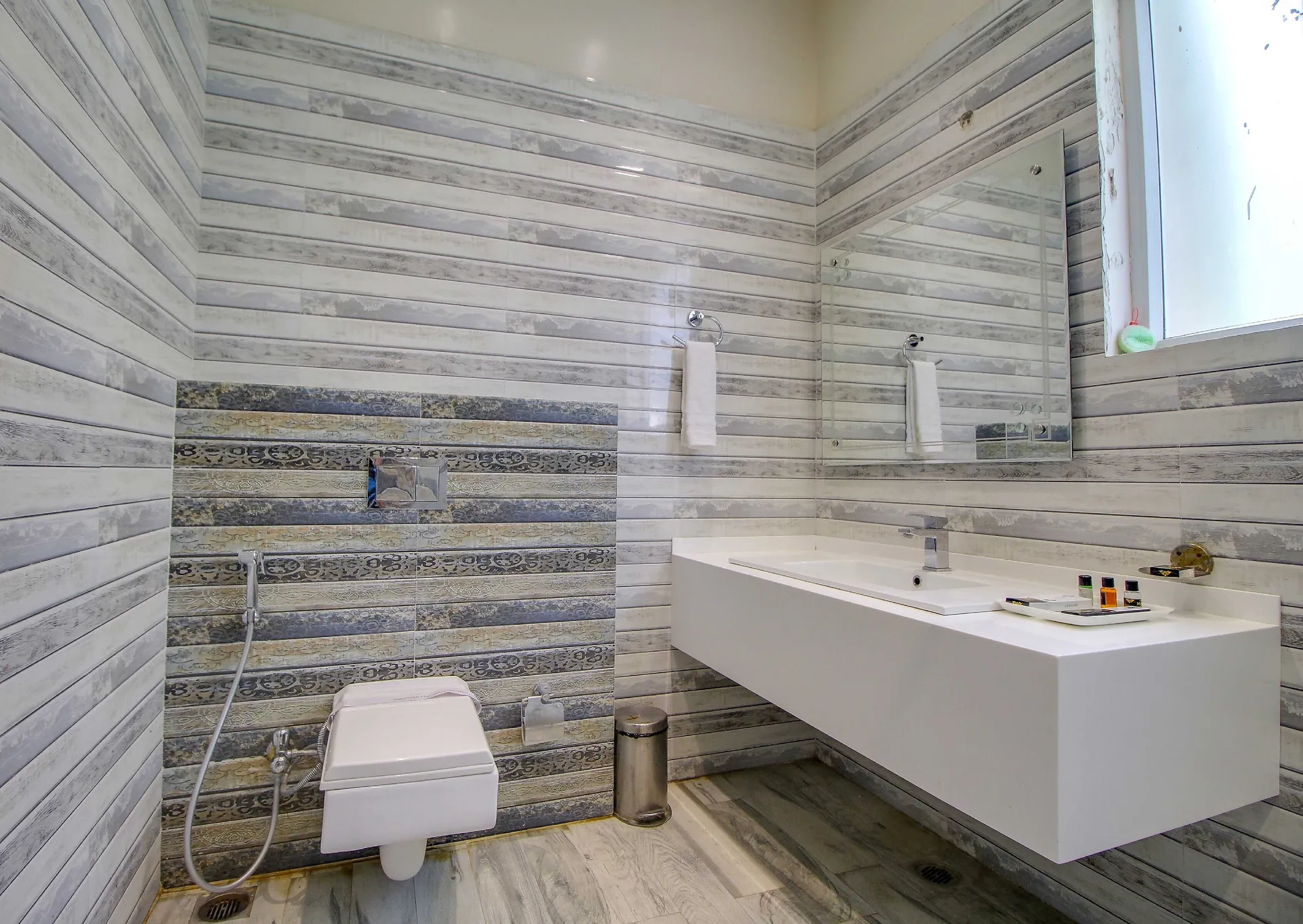 Maulik Mansion Resort Room