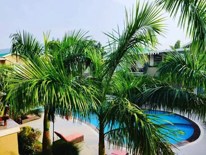 Maulik Mansion Resort Swimming Pool