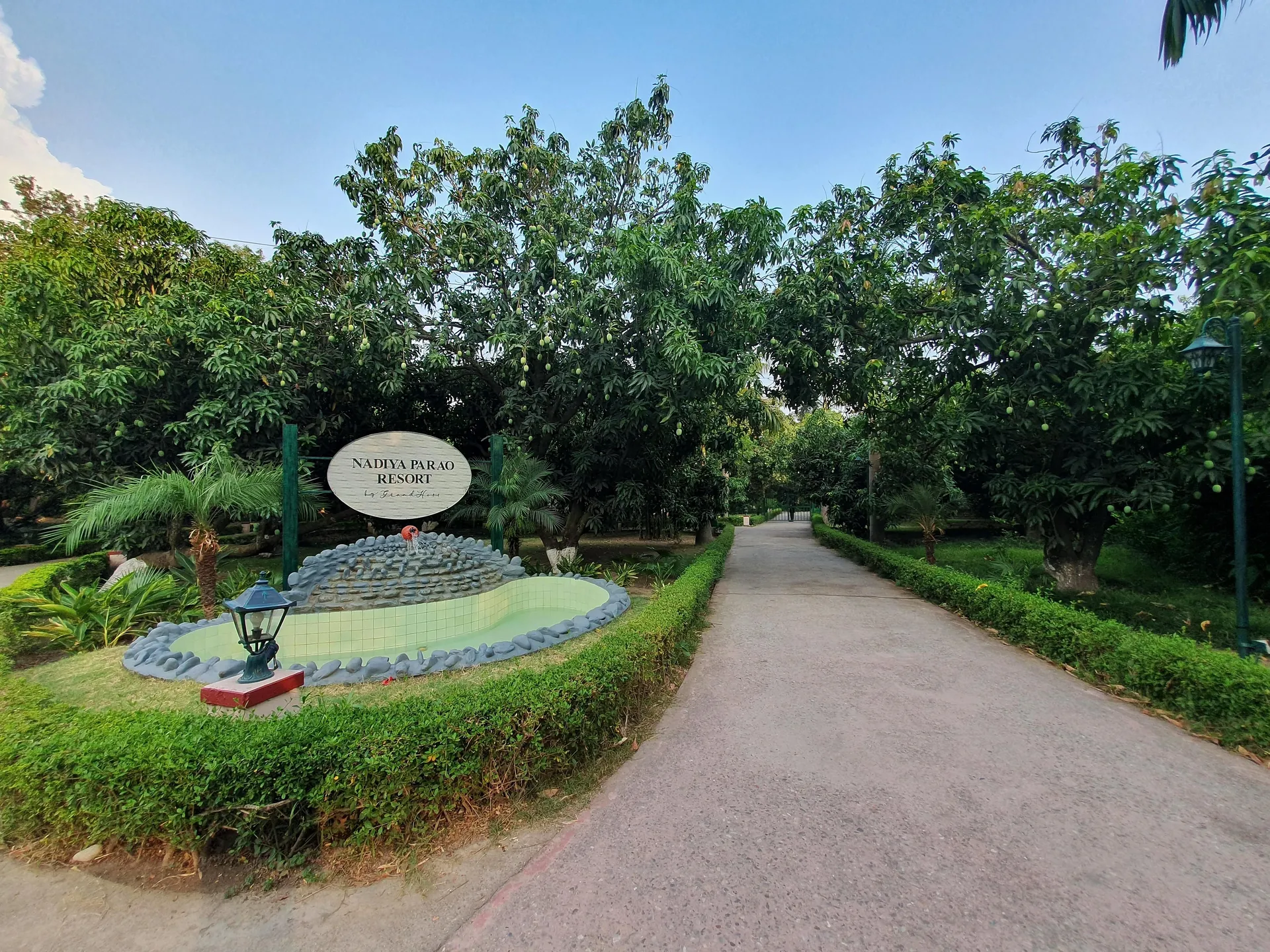 Nadiya Parao Resort Entrance