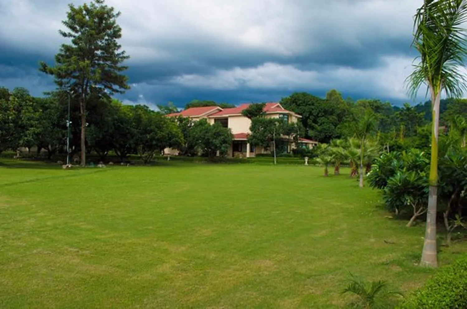 Nadiya Parao Resort Garden