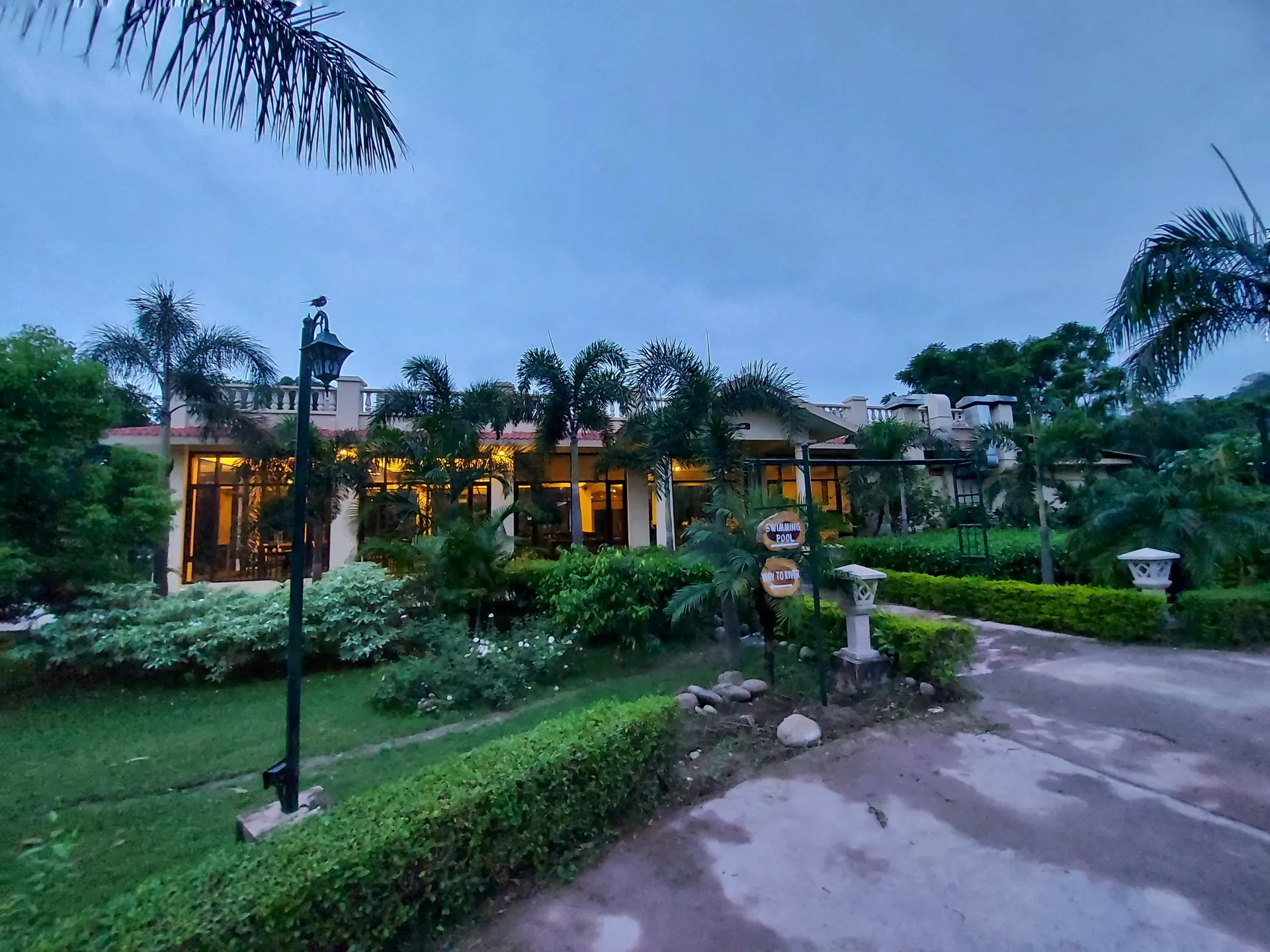 Nadiya Parao Resort Restaurant