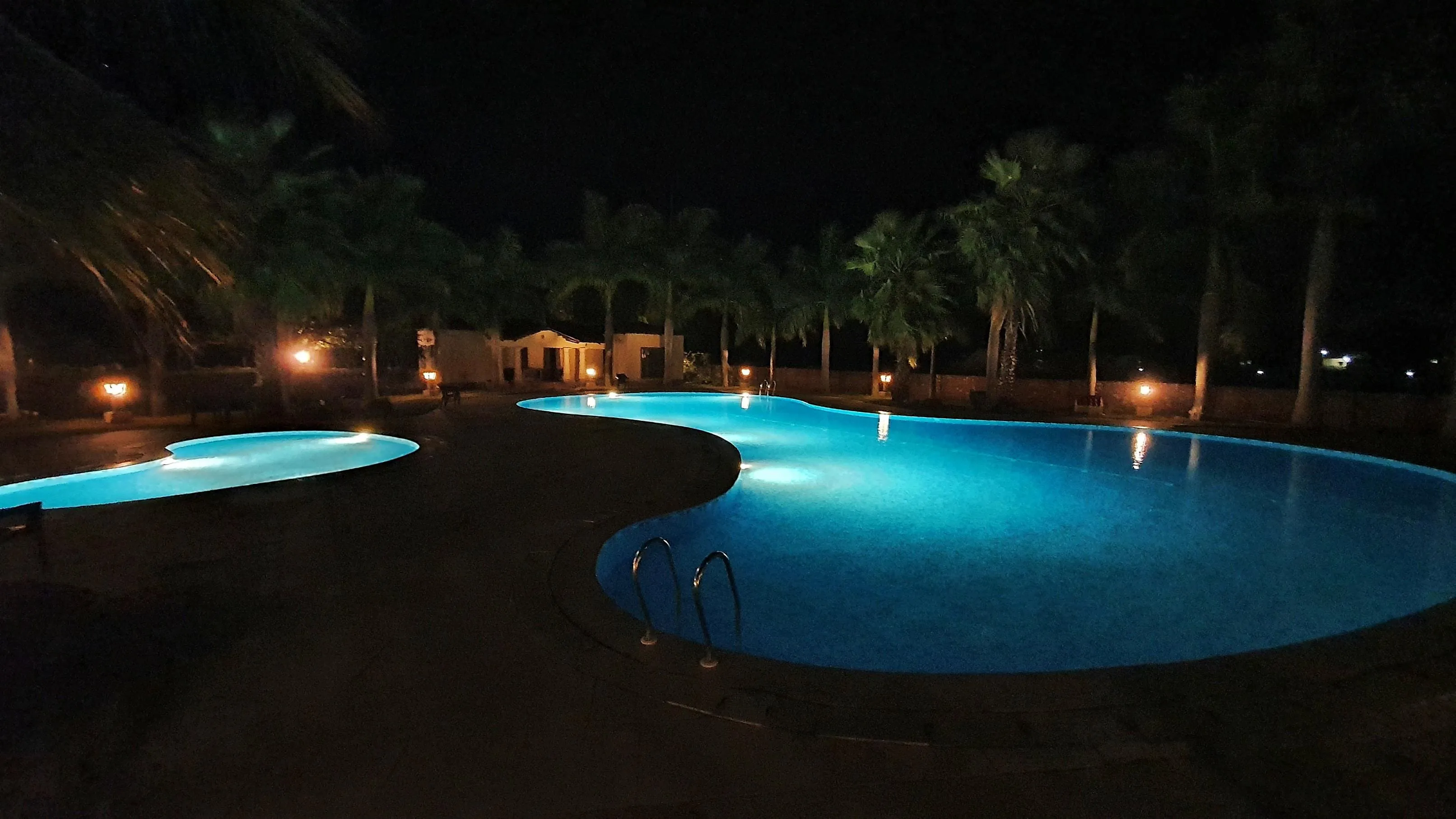 Nadiya Parao Resort Swimming Pool