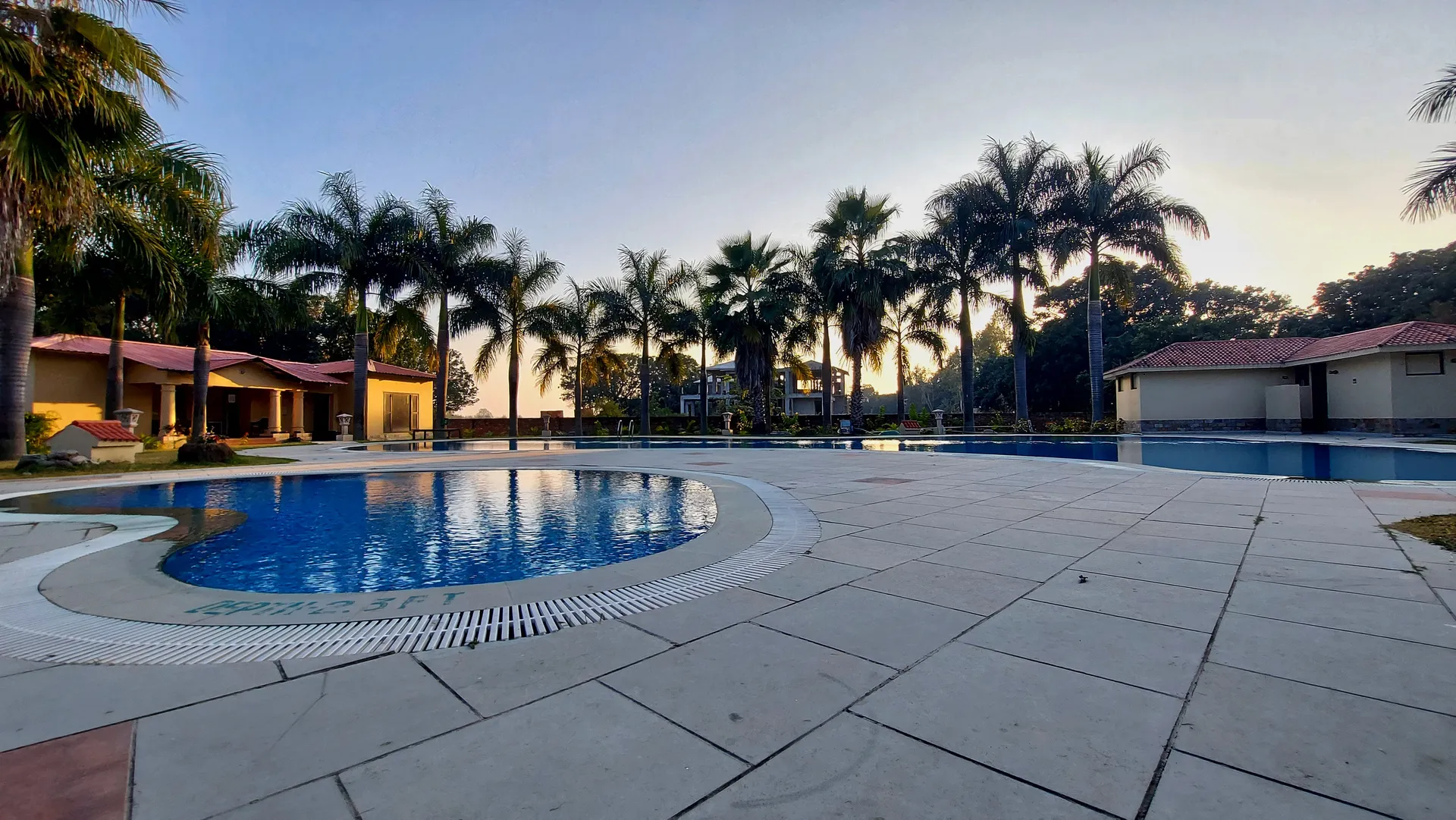 Nadiya Parao Resort Swimming Pool