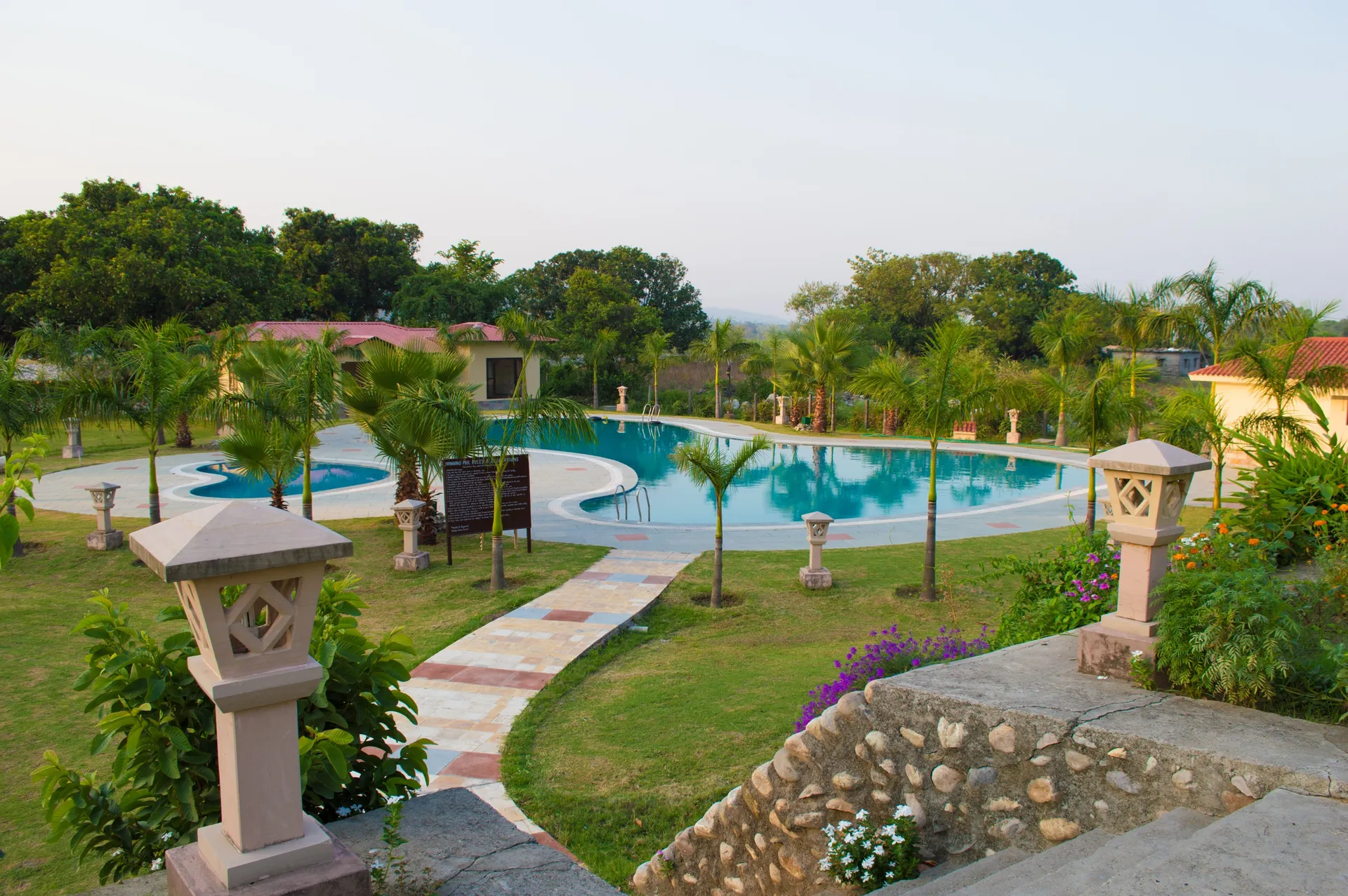 Nadiya Parao Resort Swimming Pool