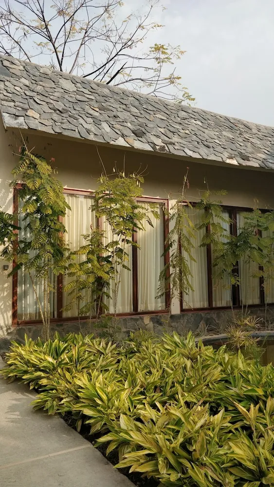Saraca Resort & Spa Corbett Outdoors