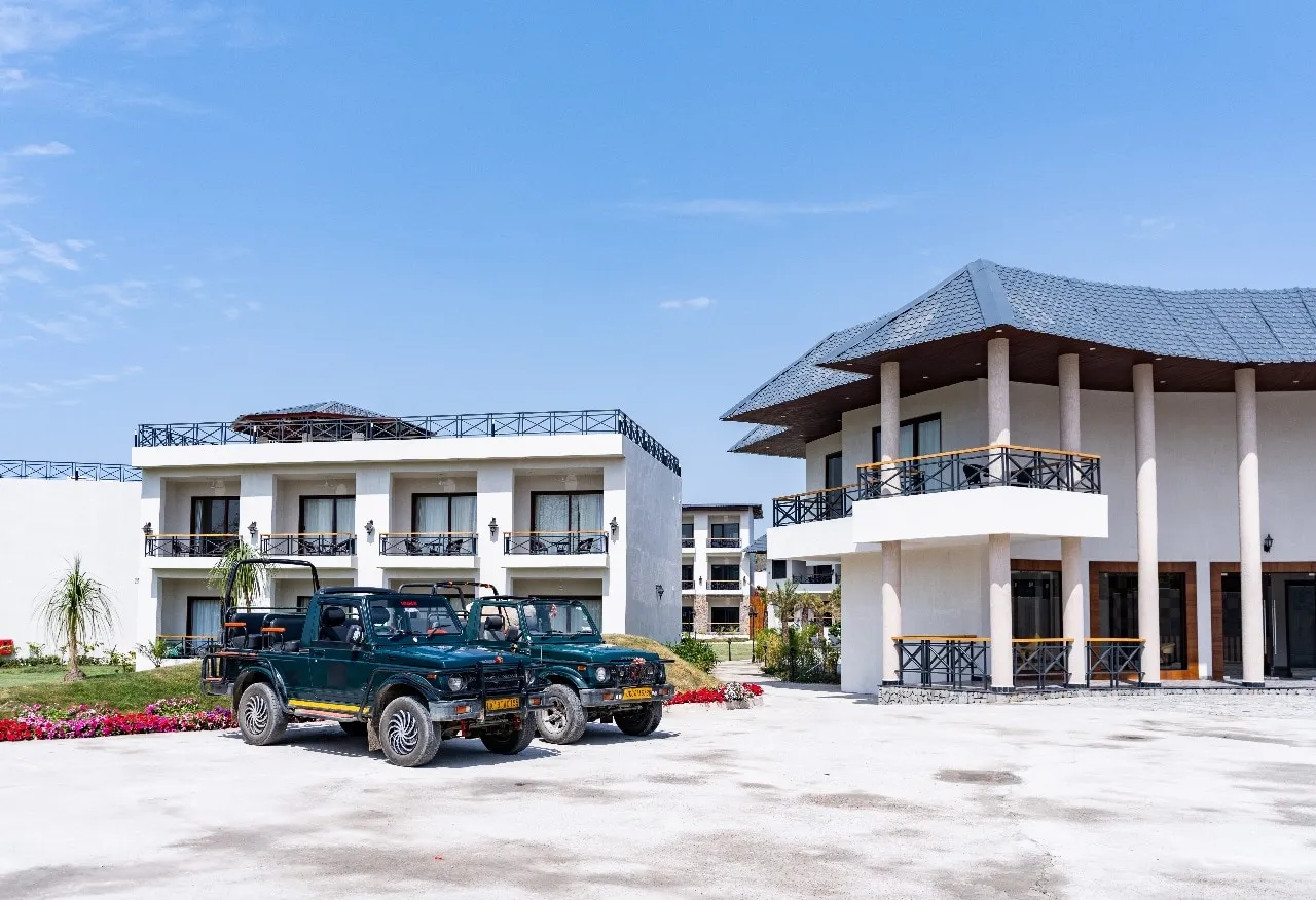 Shervani Pebbles and Pines Corbett Parking