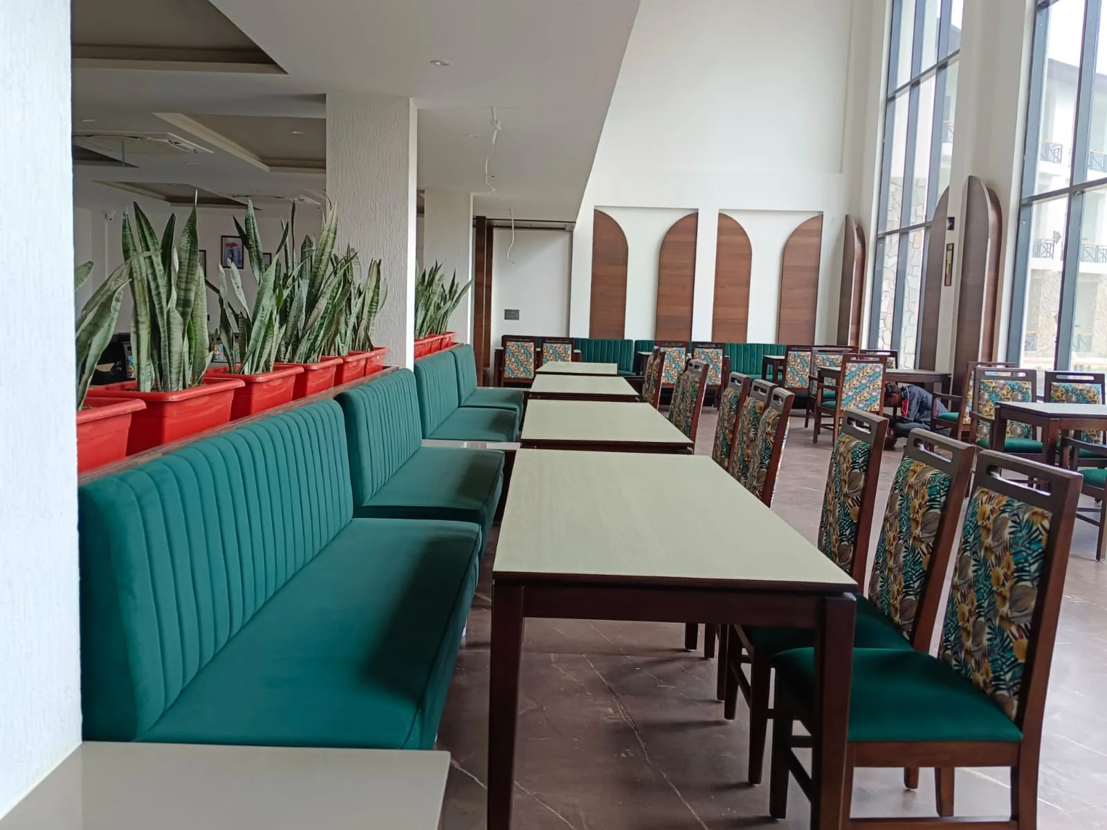 Shervani Pebbles and Pines Corbett Restaurant