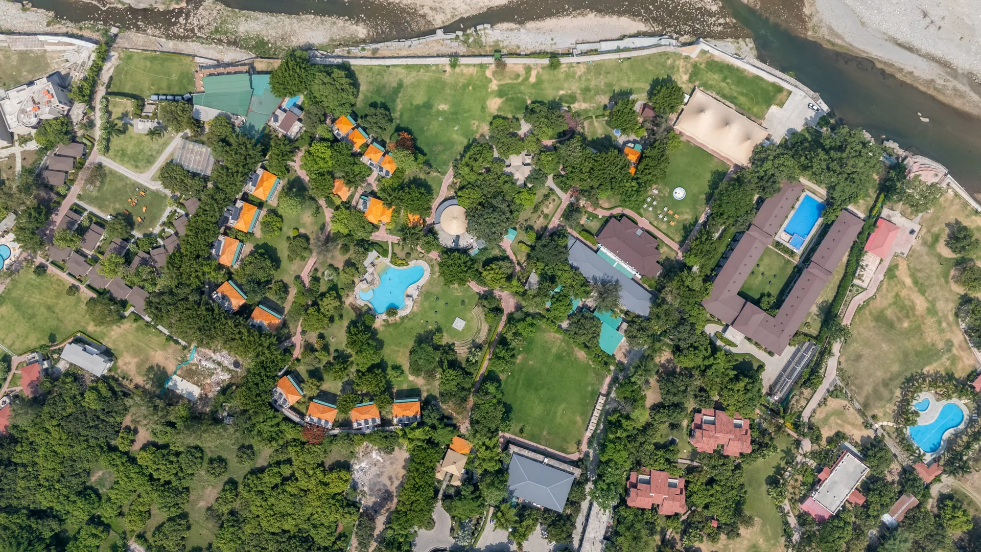 Tarangi Resort & Spa- A River Access Property Facade