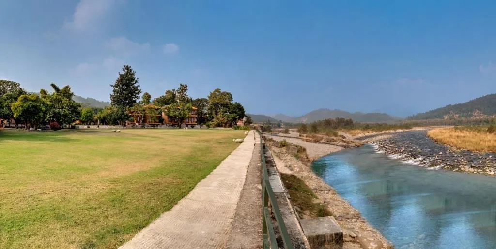 Tarangi Resort & Spa- A River Access Property Garden