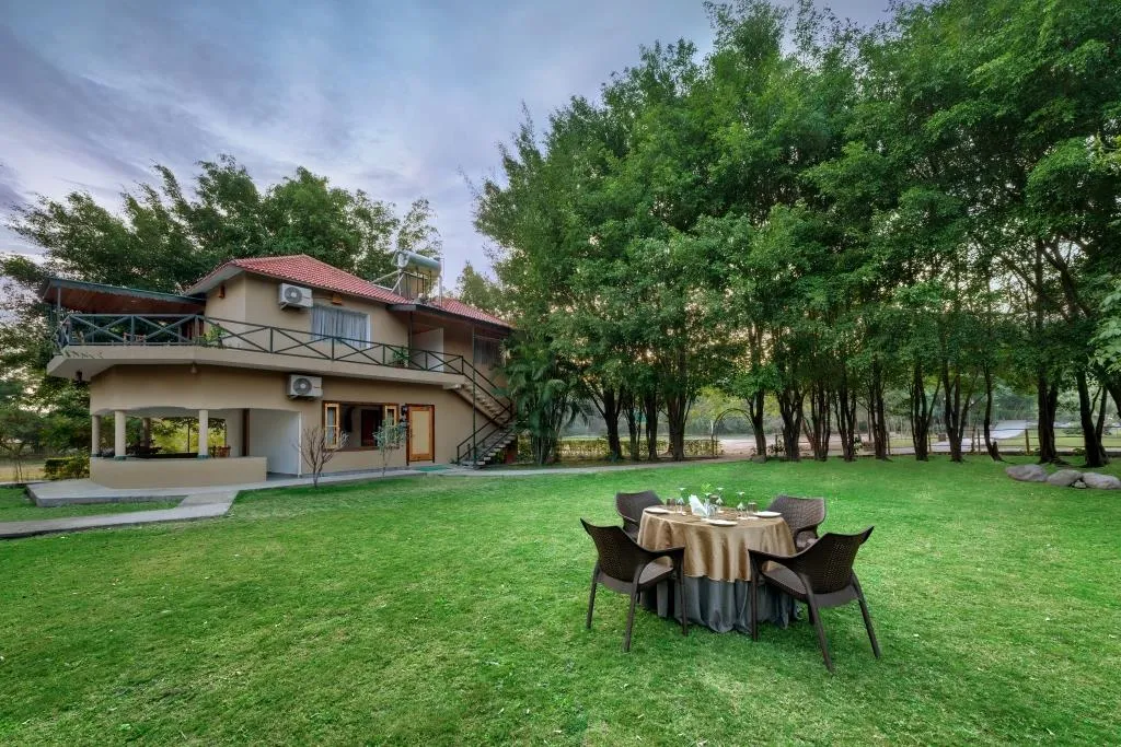 Tarangi Resort & Spa- A River Access Property Garden