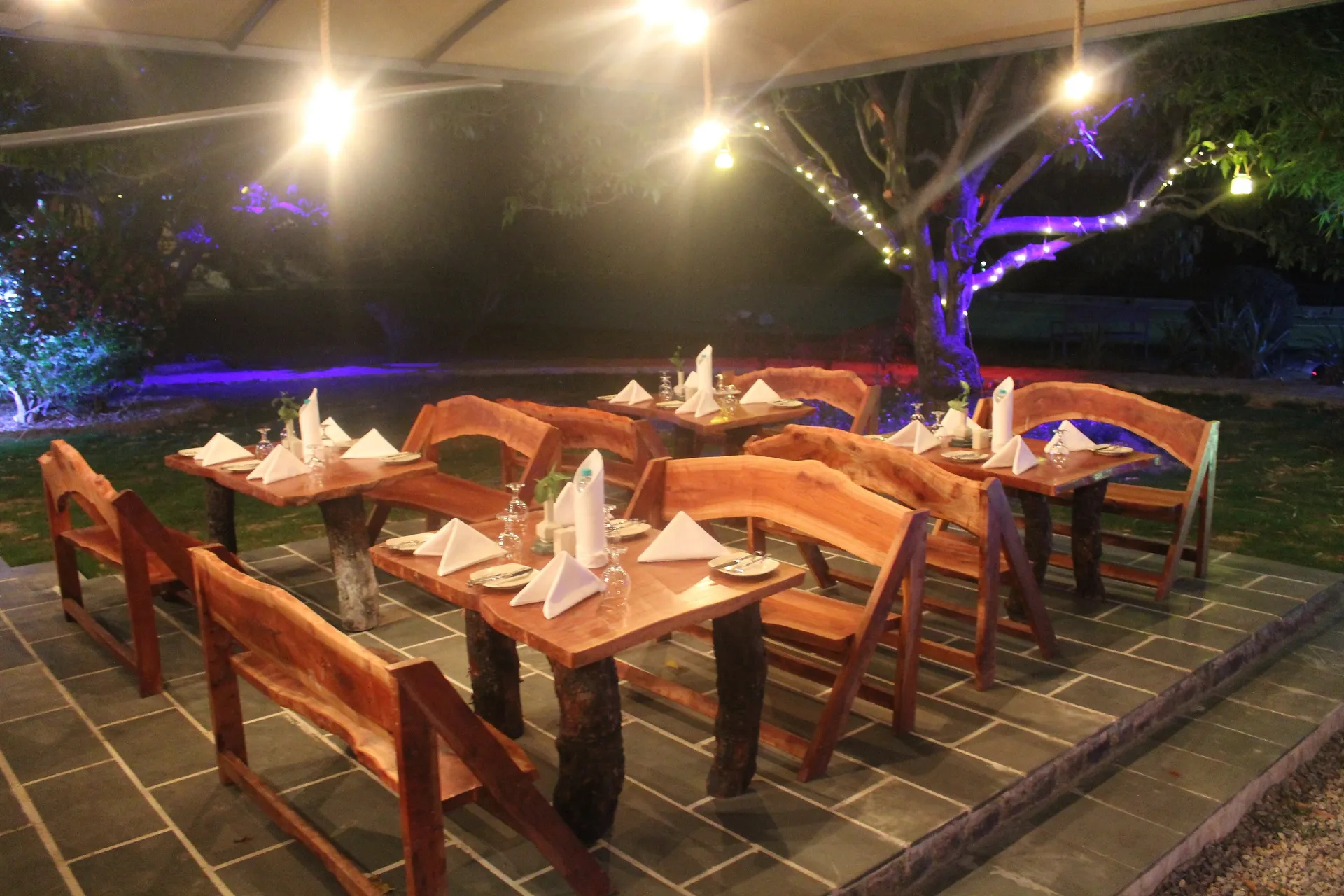 Tarangi Resort & Spa- A River Access Property Restaurant