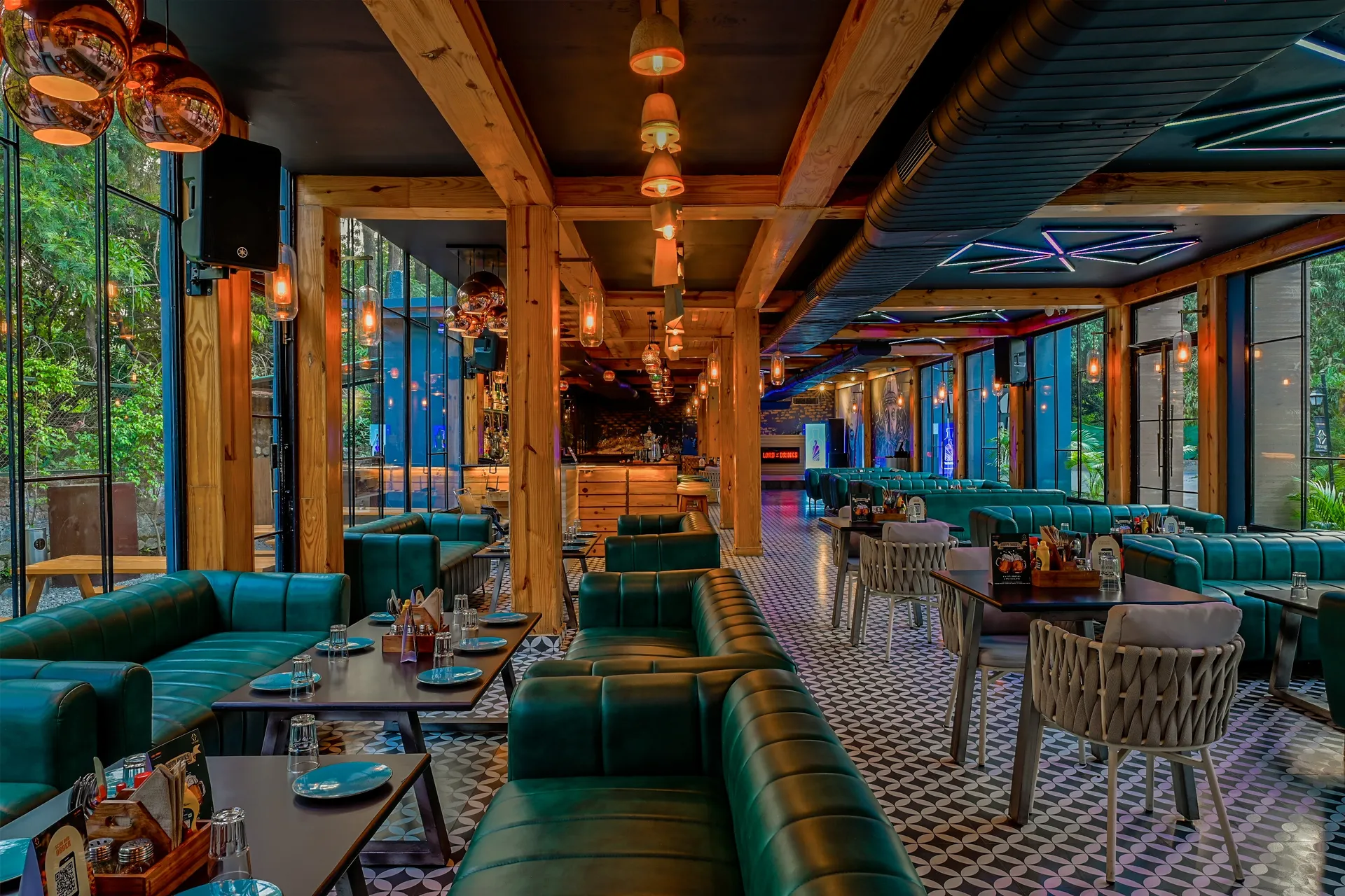 Tarangi Resort & Spa- A River Access Property Restaurant