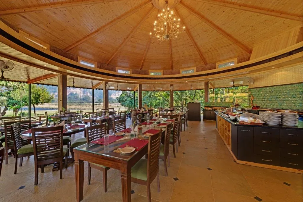 Tarangi Resort & Spa- A River Access Property Restaurant
