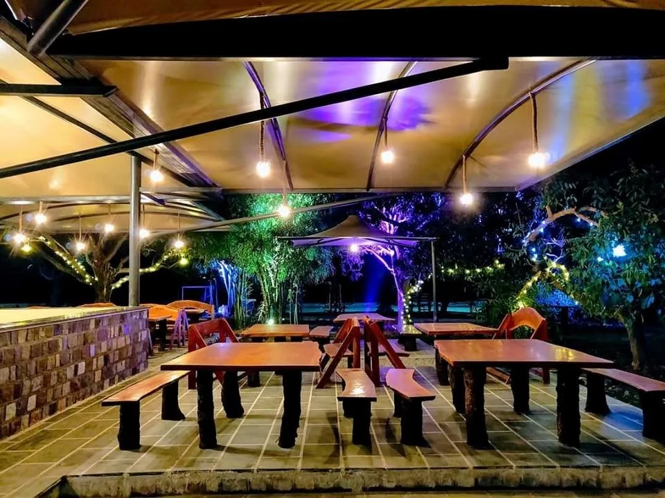 Tarangi Resort & Spa- A River Access Property Restaurant