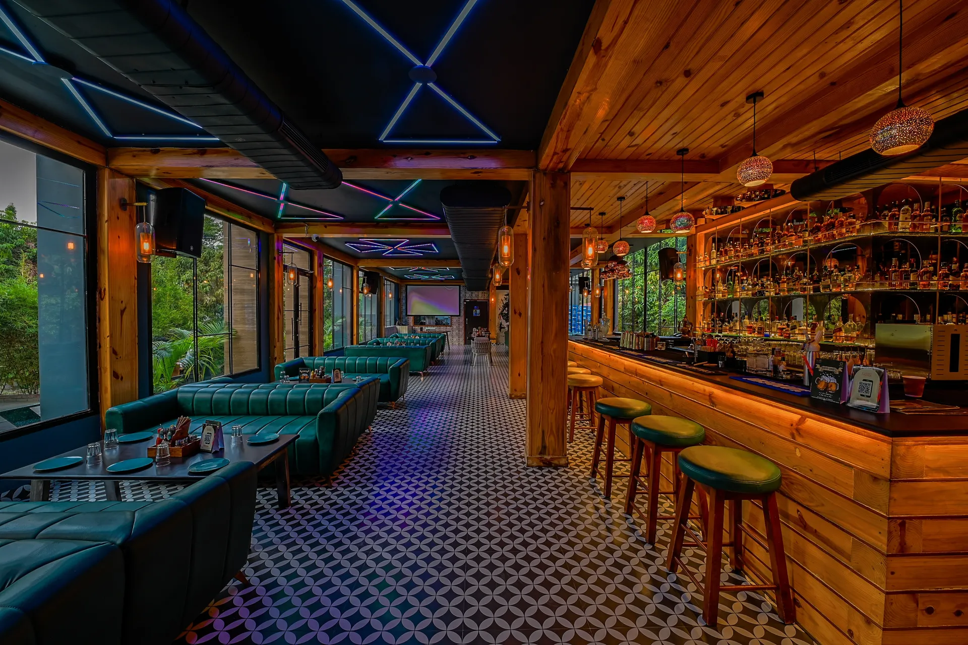 Tarangi Resort & Spa- A River Access Property Restaurant