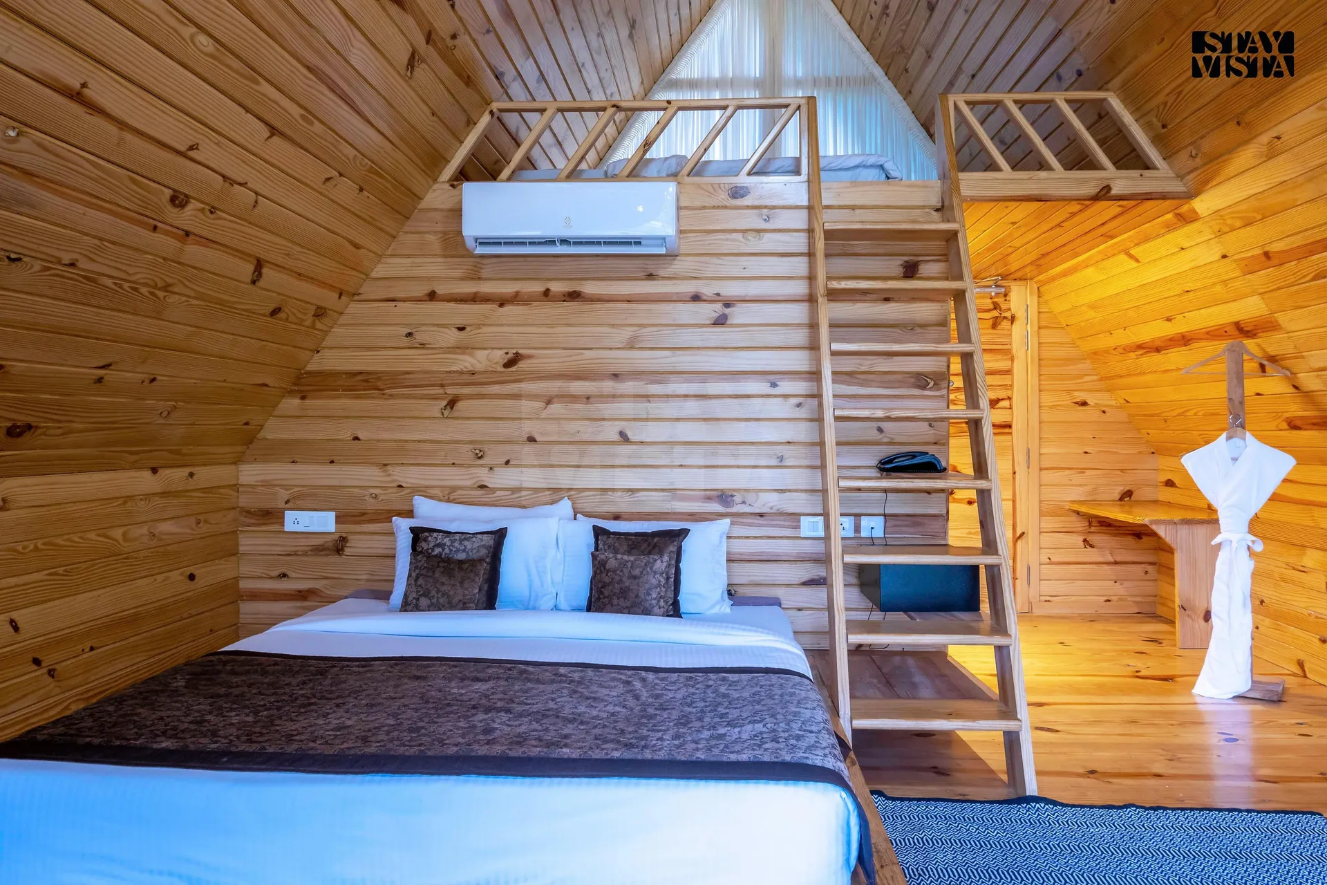 Tarangi Resort & Spa- A River Access Property Room