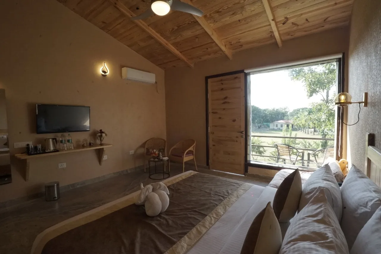 Tarangi Resort & Spa- A River Access Property Room