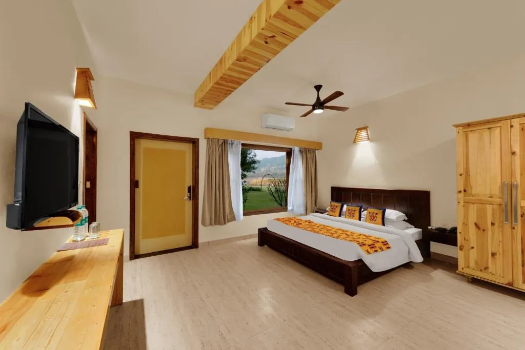 Tarangi Resort & Spa- A River Access Property Room
