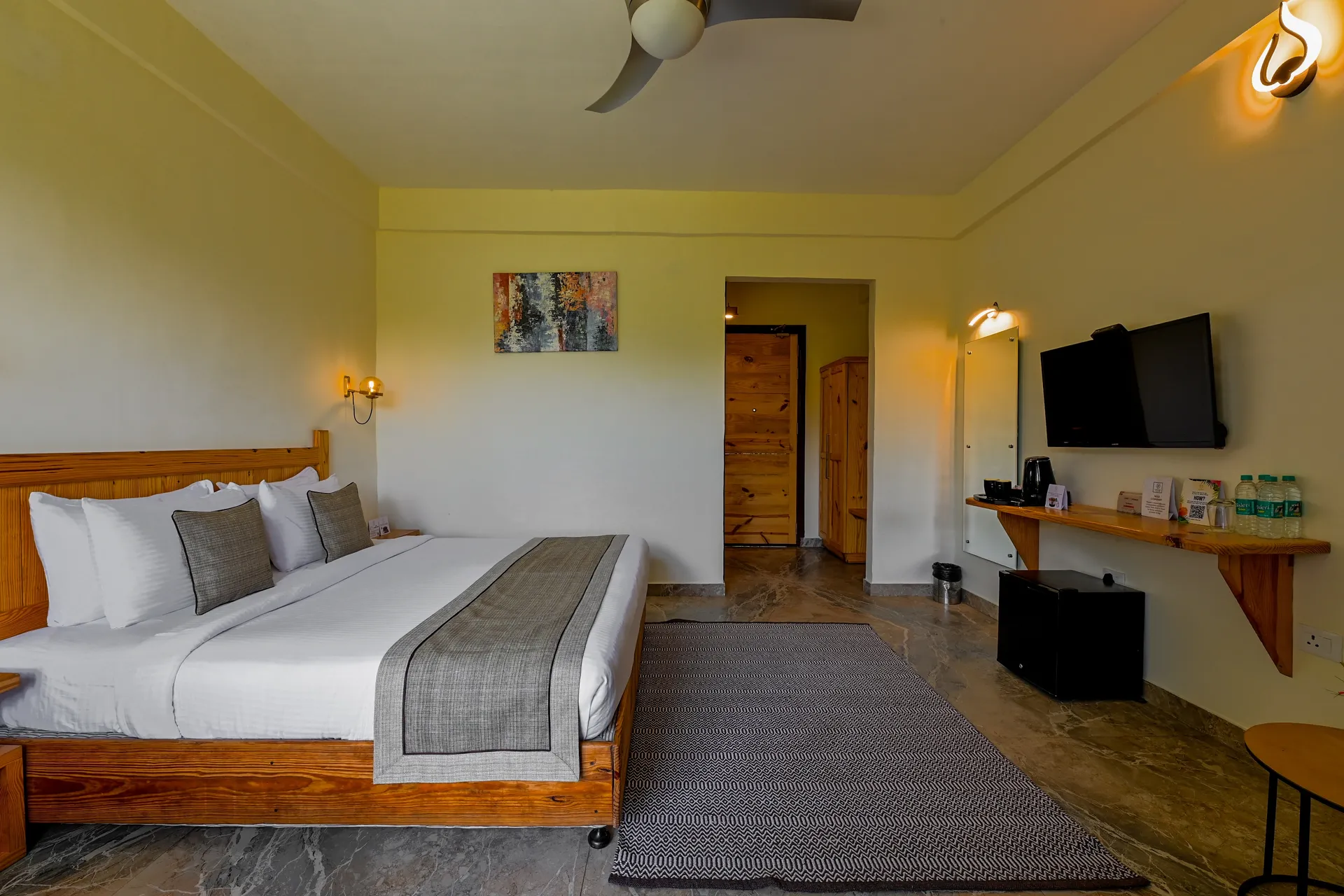 Tarangi Resort & Spa- A River Access Property Room