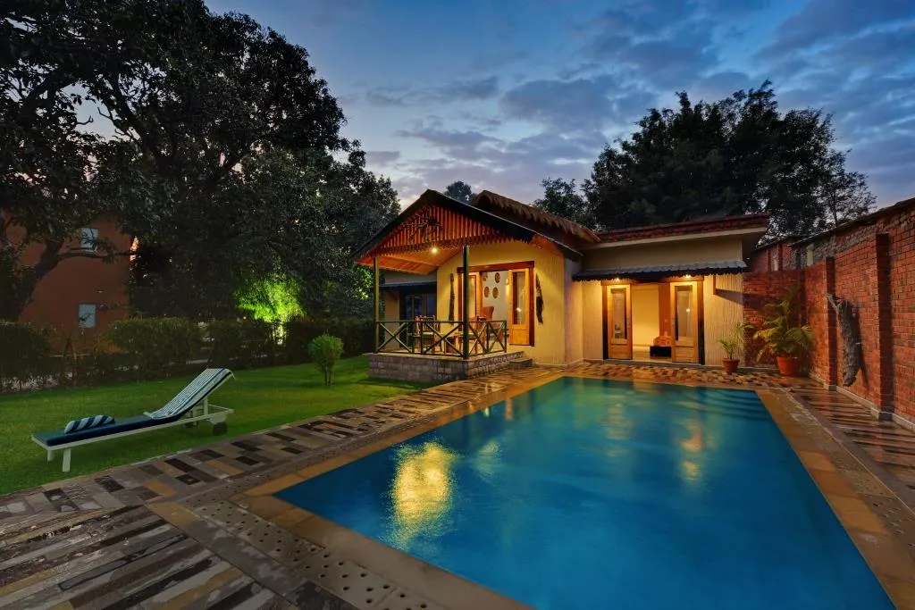 Tarangi Resort & Spa- A River Access Property Swimming Pool