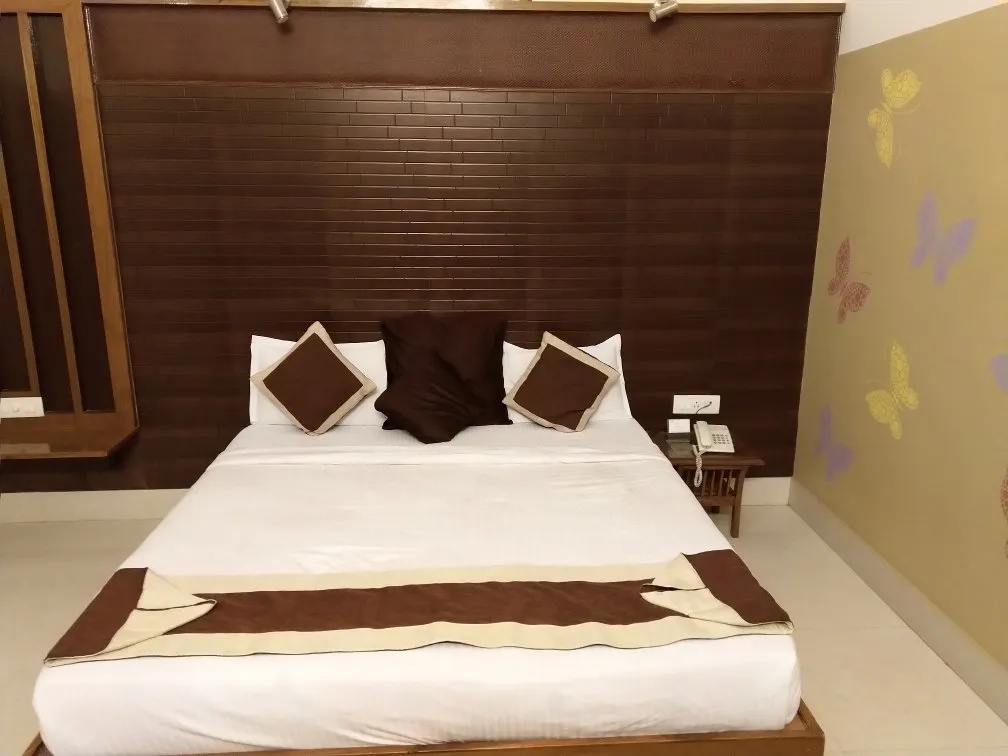 The Tiger Groove Room