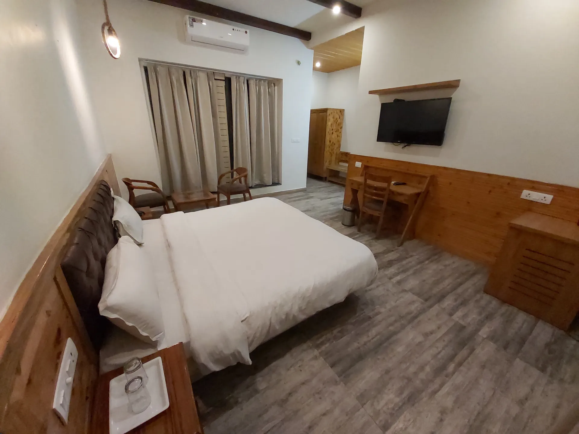 The Tiger Groove Room