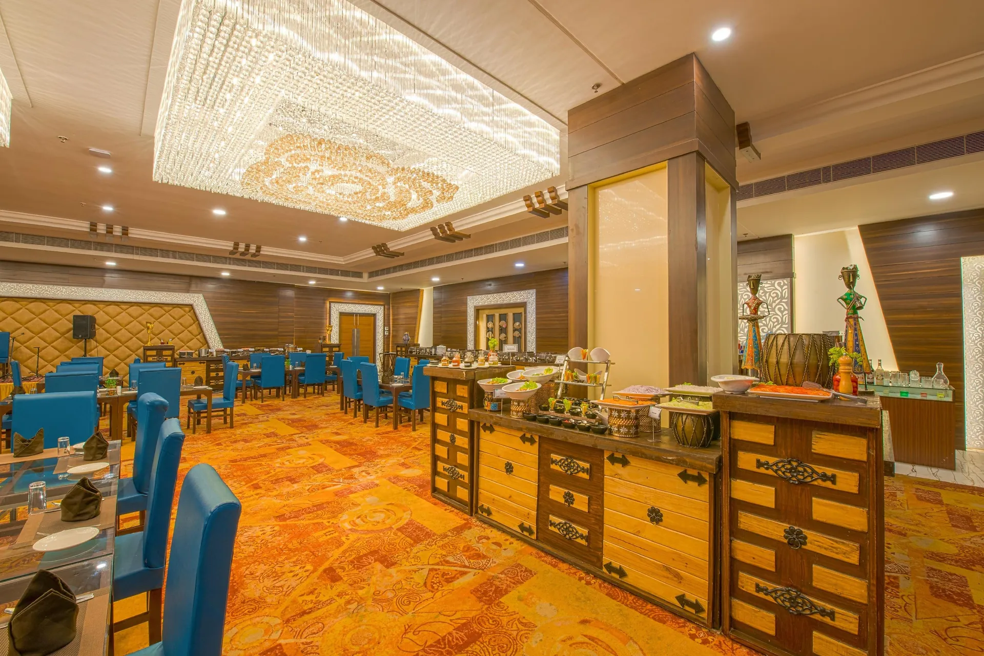 Tiaraa Hotels & Resorts Restaurant