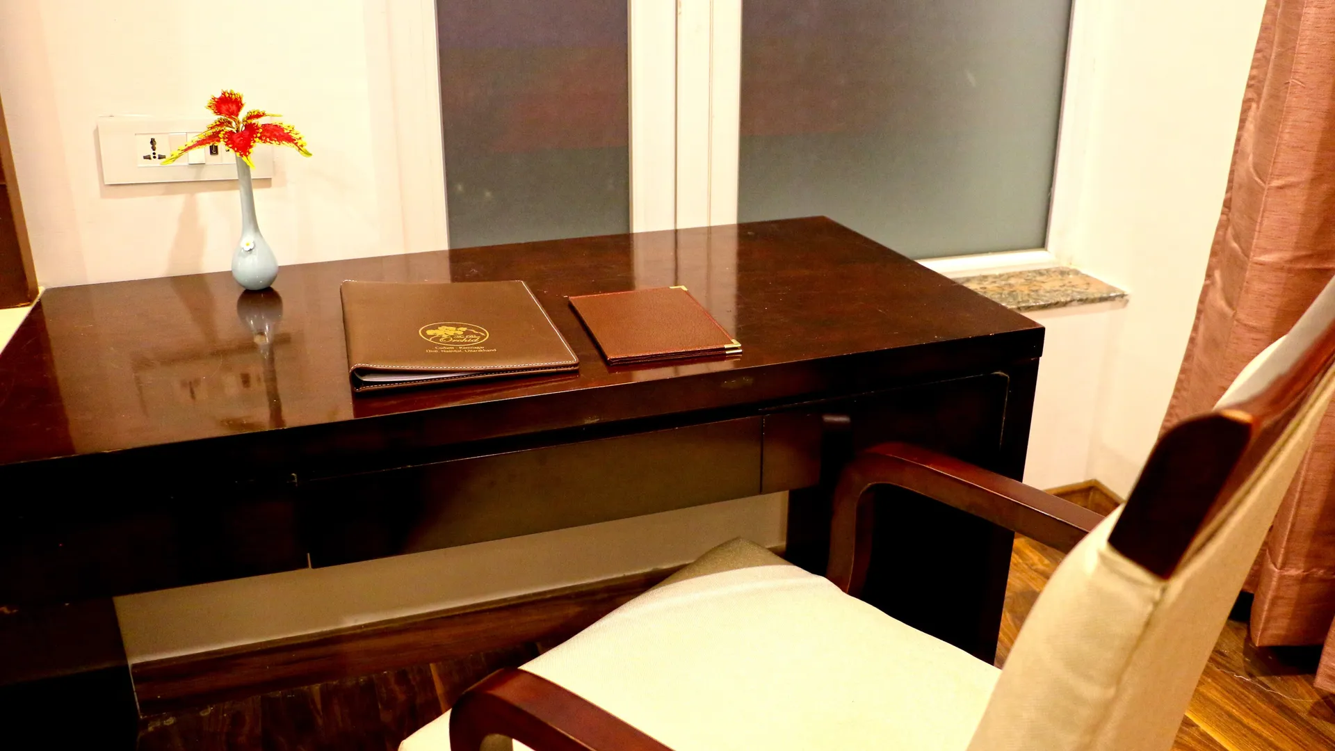 Tiaraa Hotels & Resorts Room