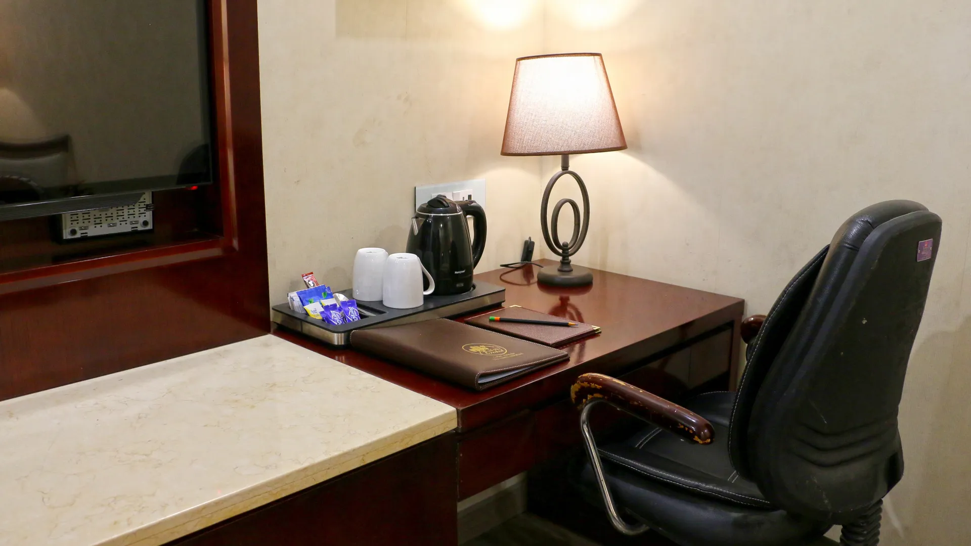 Tiaraa Hotels & Resorts Room