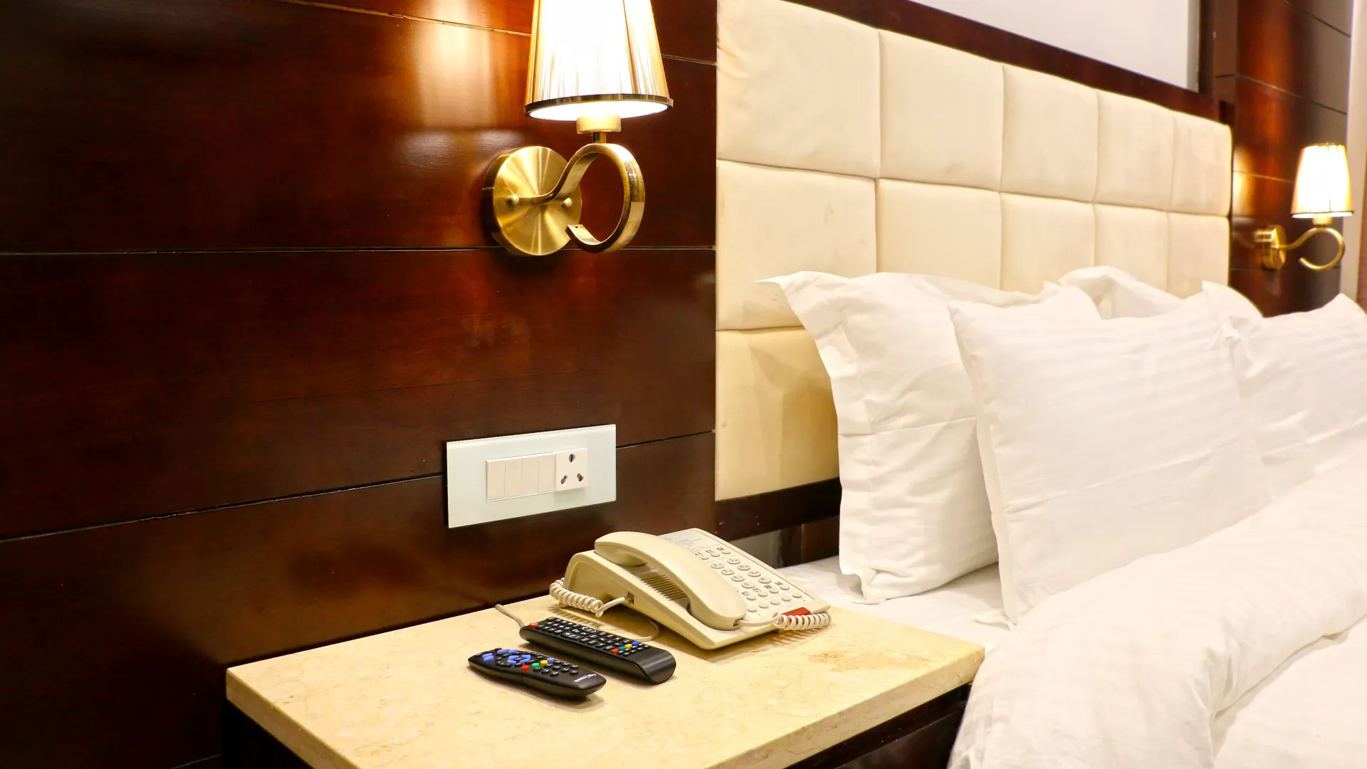 Tiaraa Hotels & Resorts Room