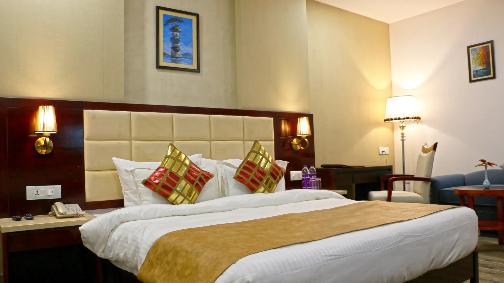 Tiaraa Hotels & Resorts Room