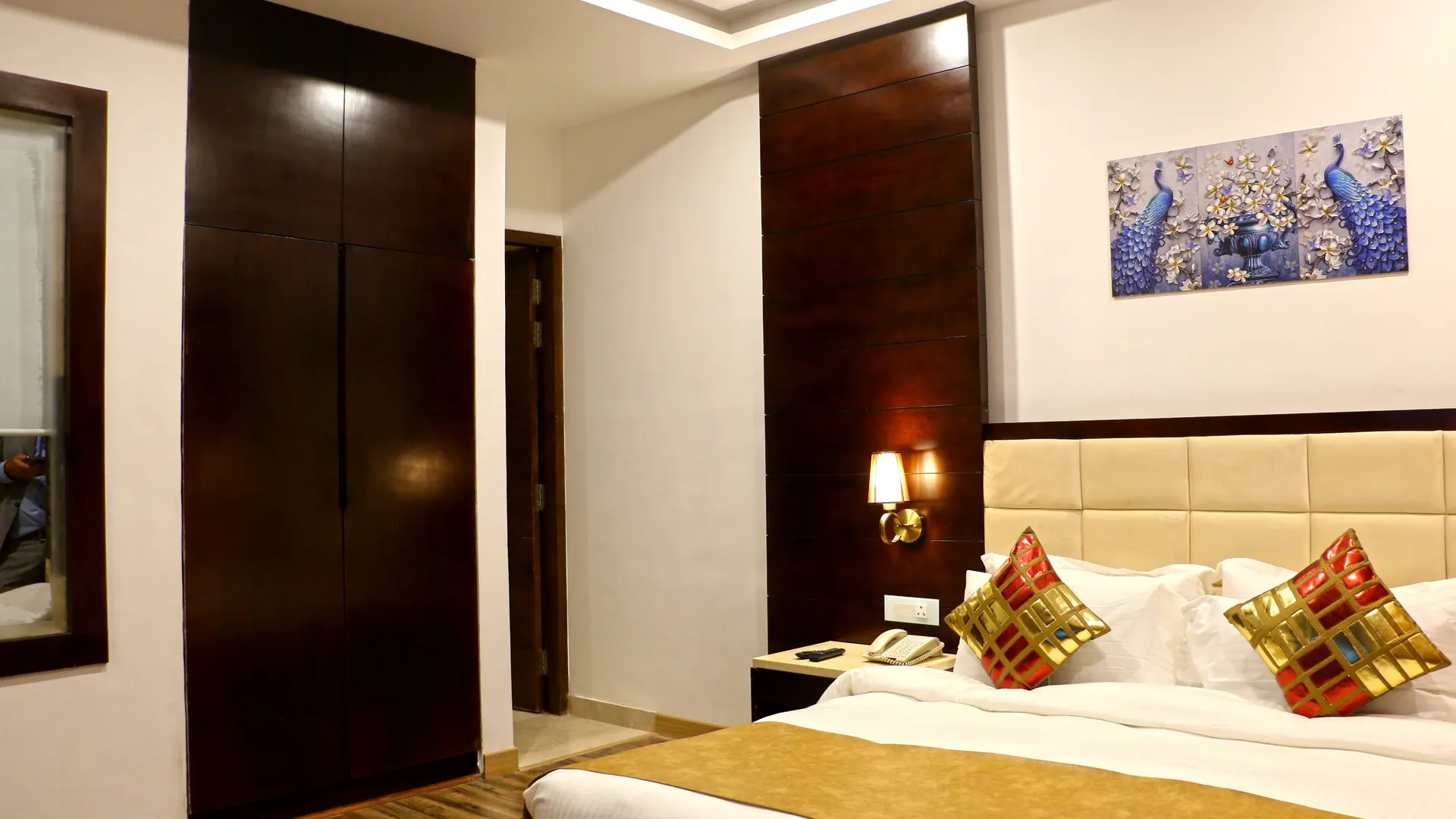 Tiaraa Hotels & Resorts Room