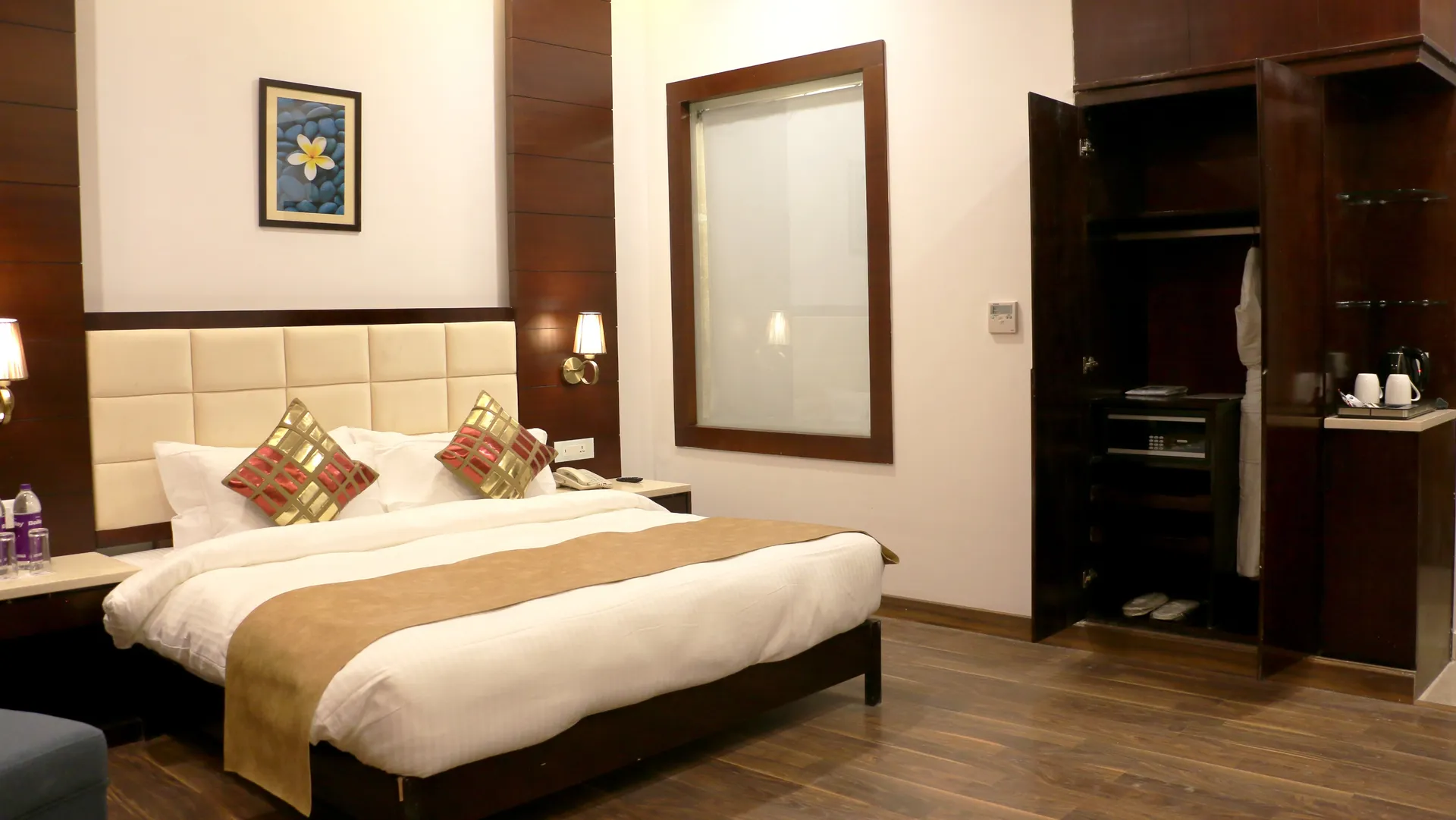 Tiaraa Hotels & Resorts Room