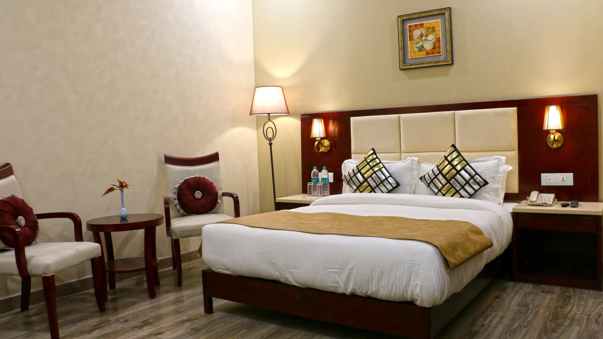 Tiaraa Hotels & Resorts Room