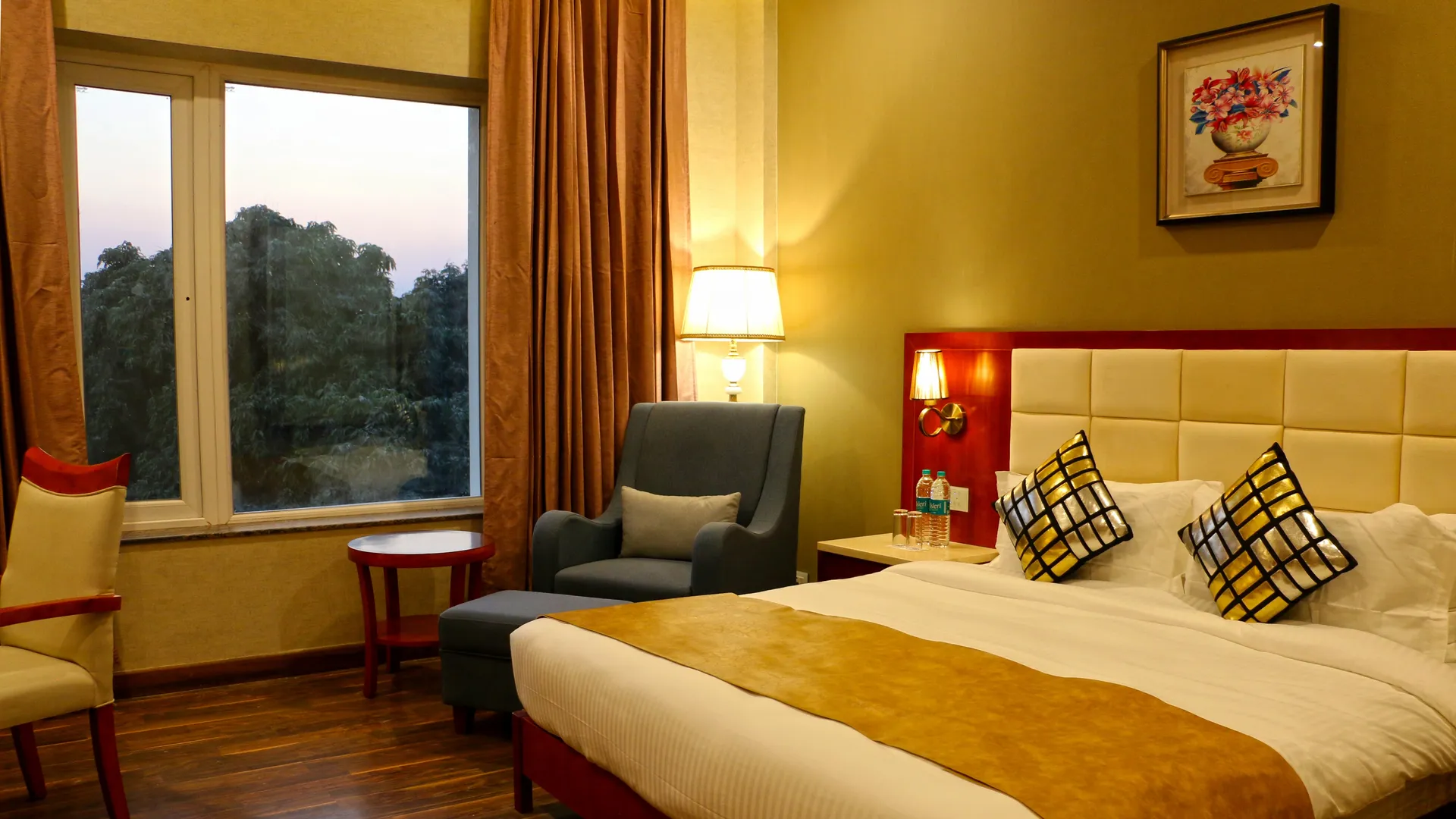 Tiaraa Hotels & Resorts Room