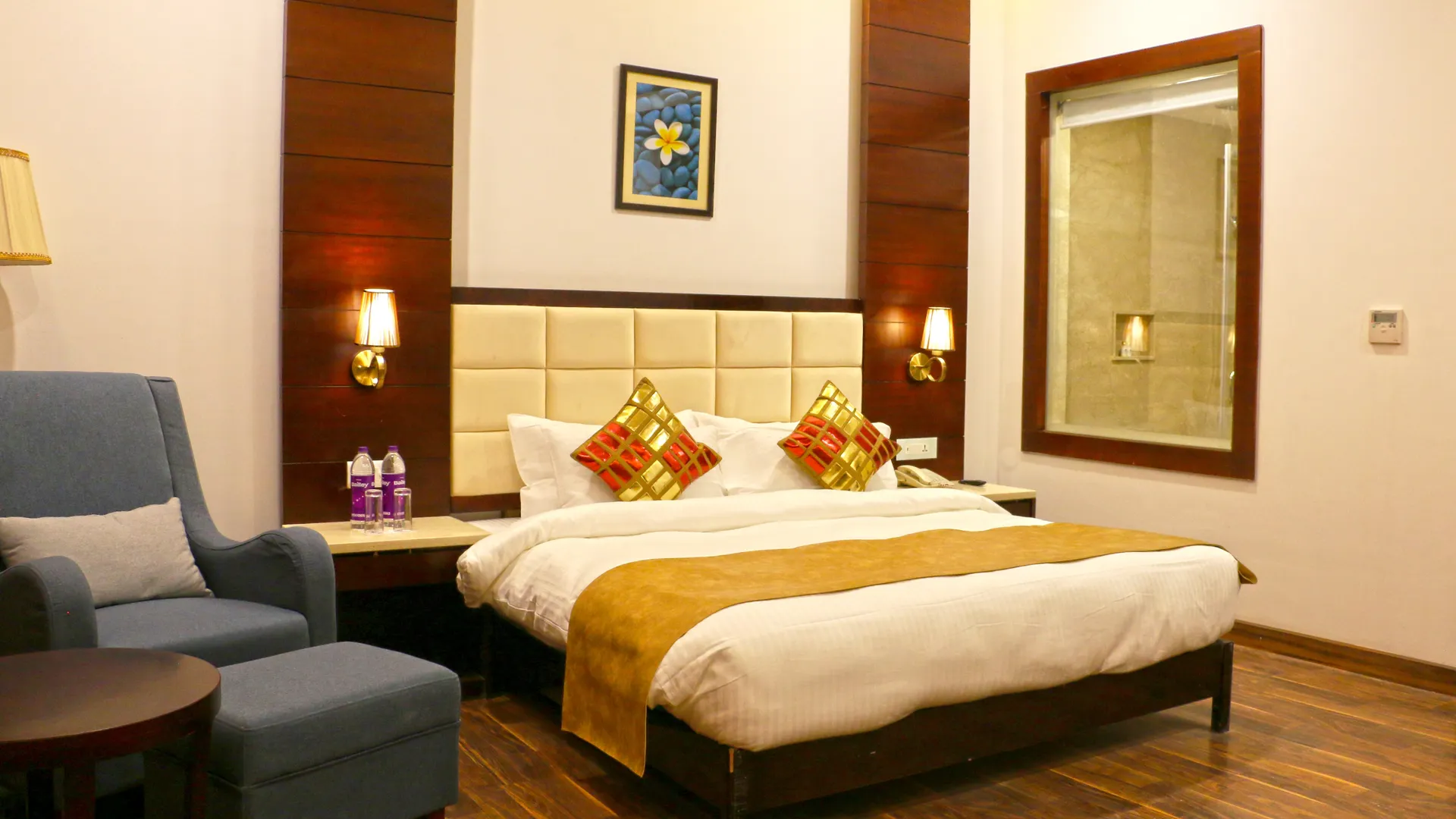 Tiaraa Hotels & Resorts Room
