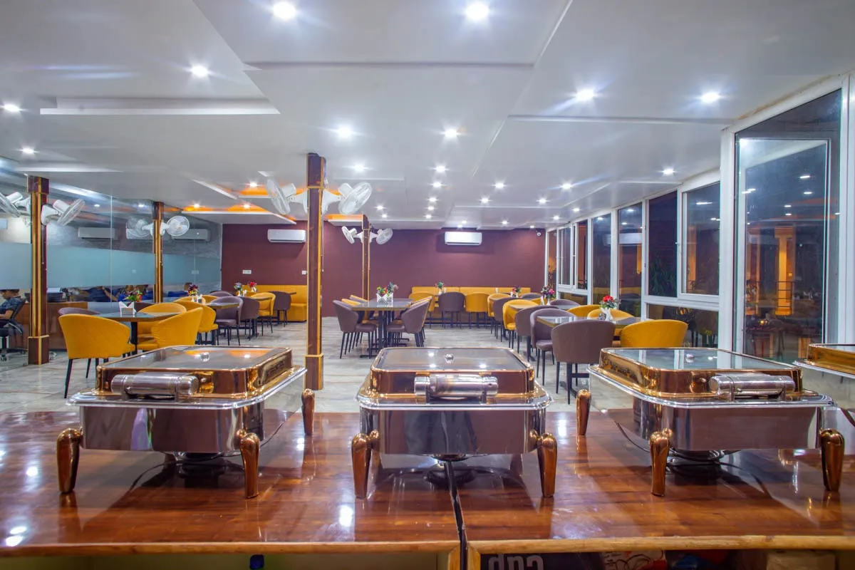 Wildlife Stays By Corbett Treff Restaurant