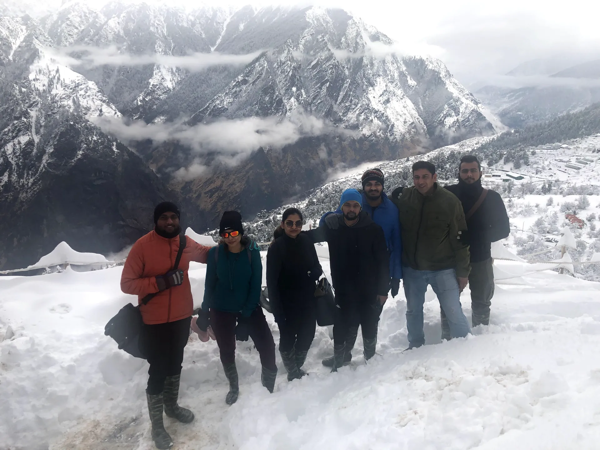 Blue Poppy Resort Auli - Near Auli Chairlift Outdoors
